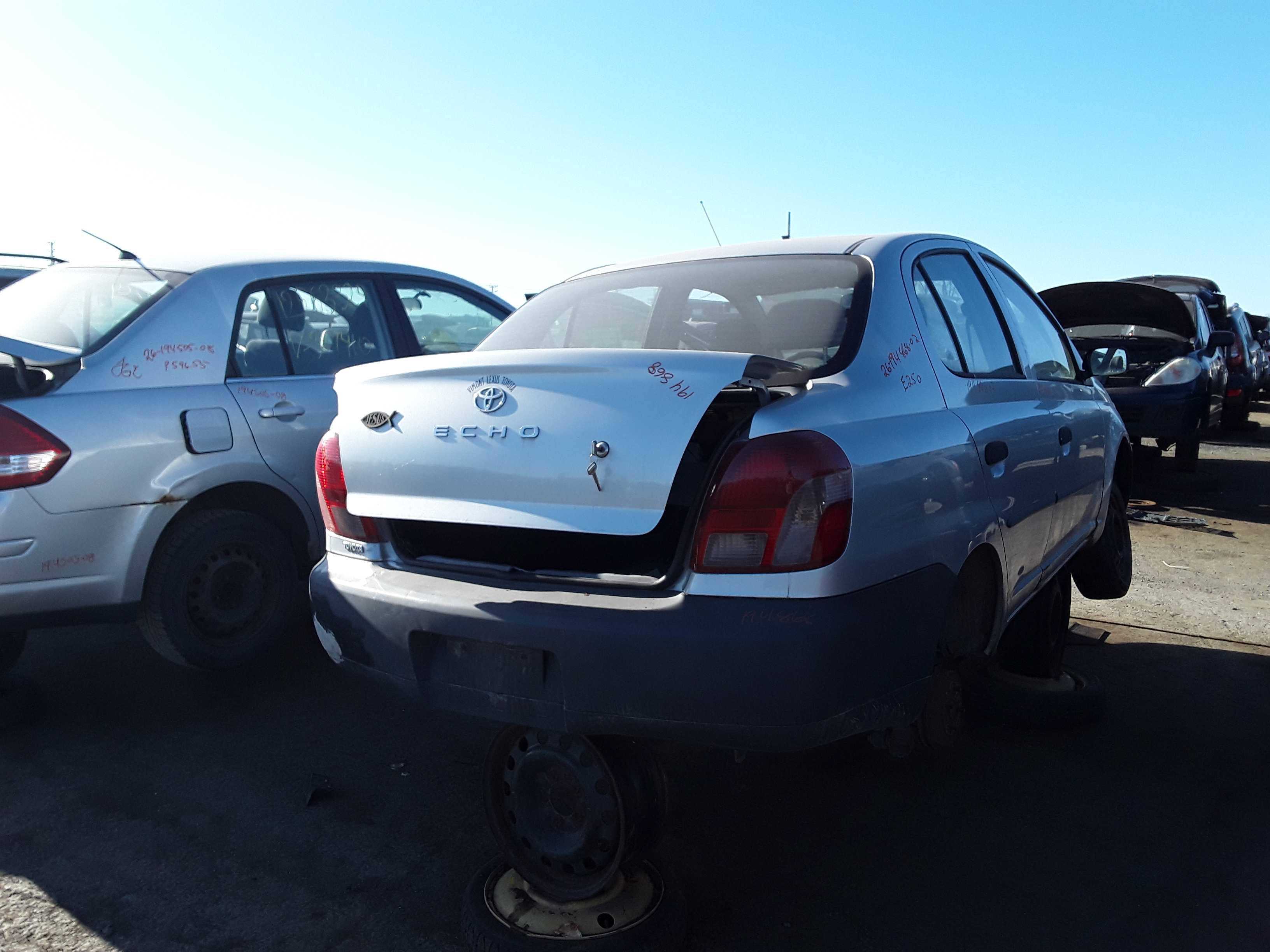 TOYOTA ECHO 2002