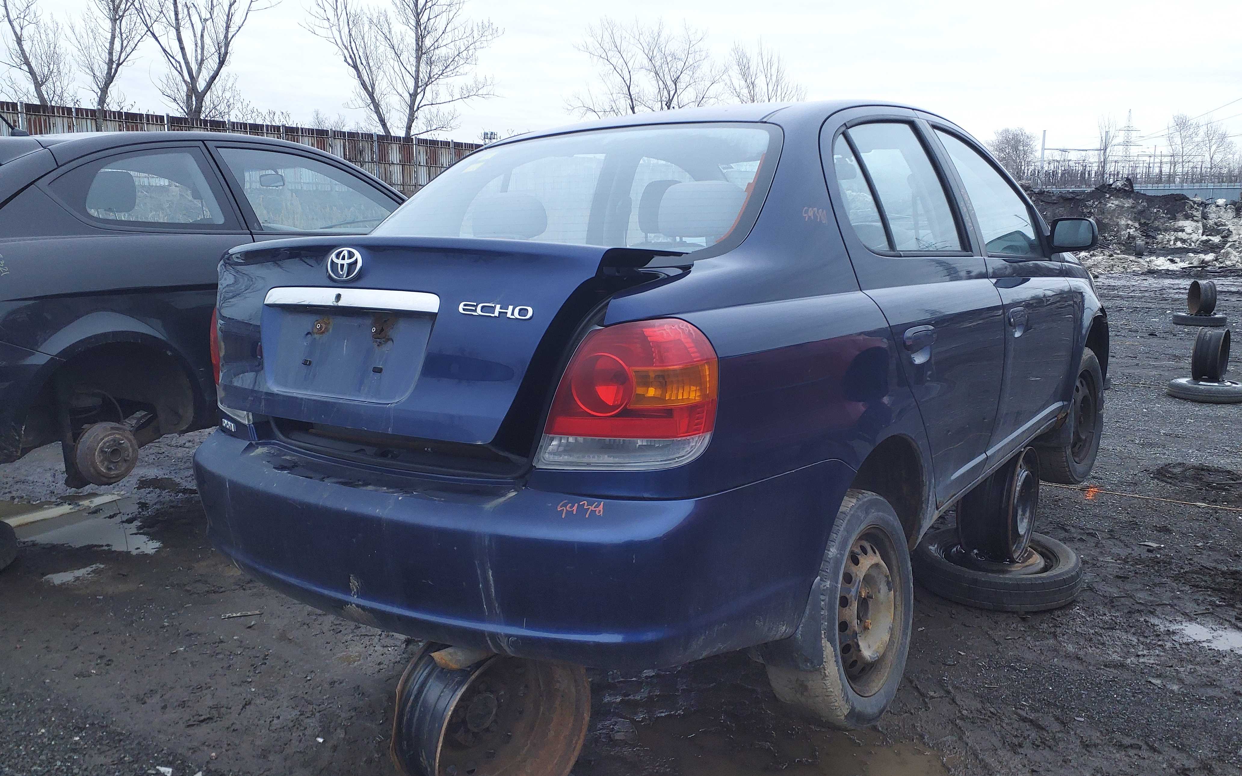 TOYOTA ECHO 2004