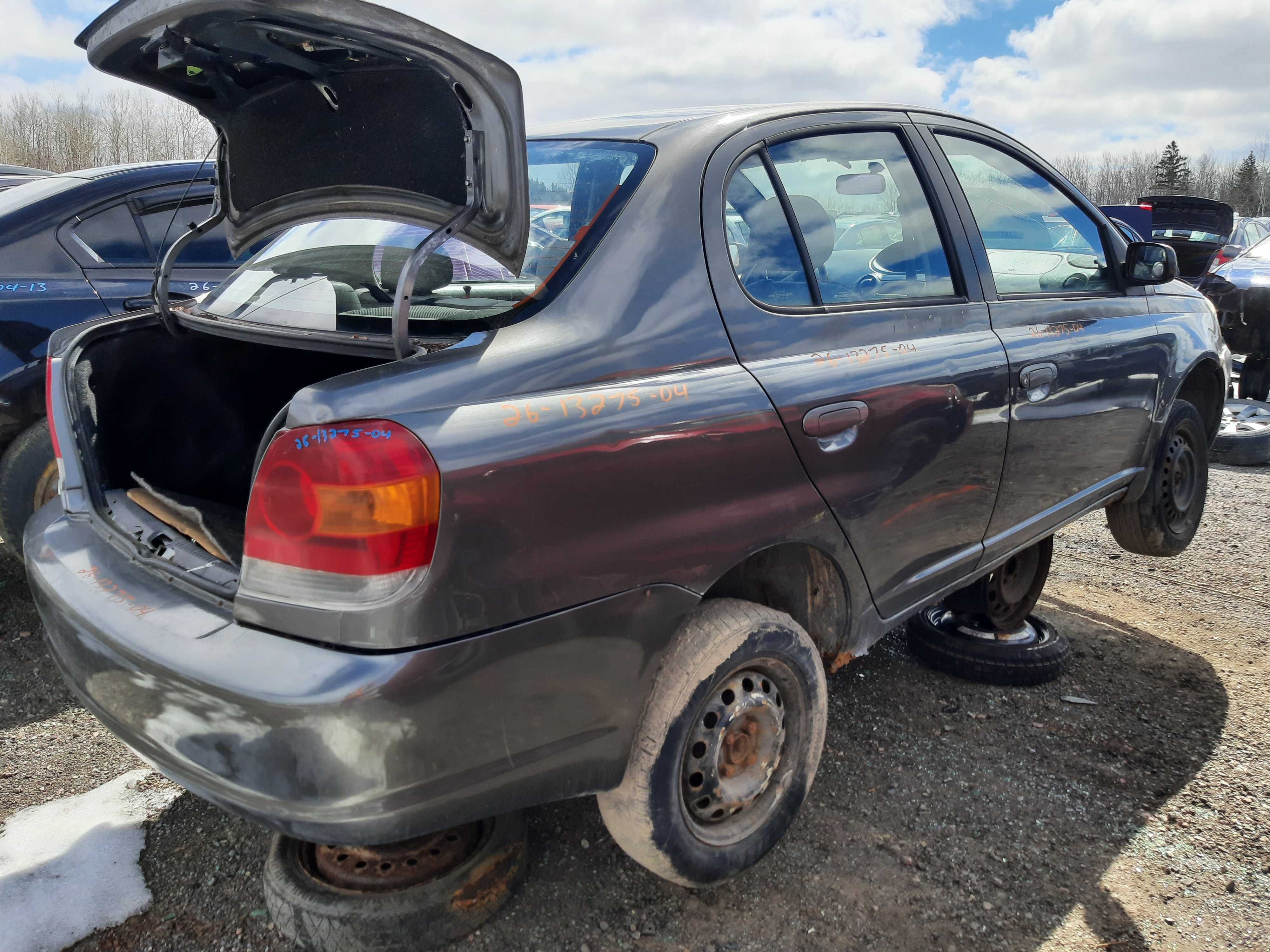 TOYOTA ECHO 2004