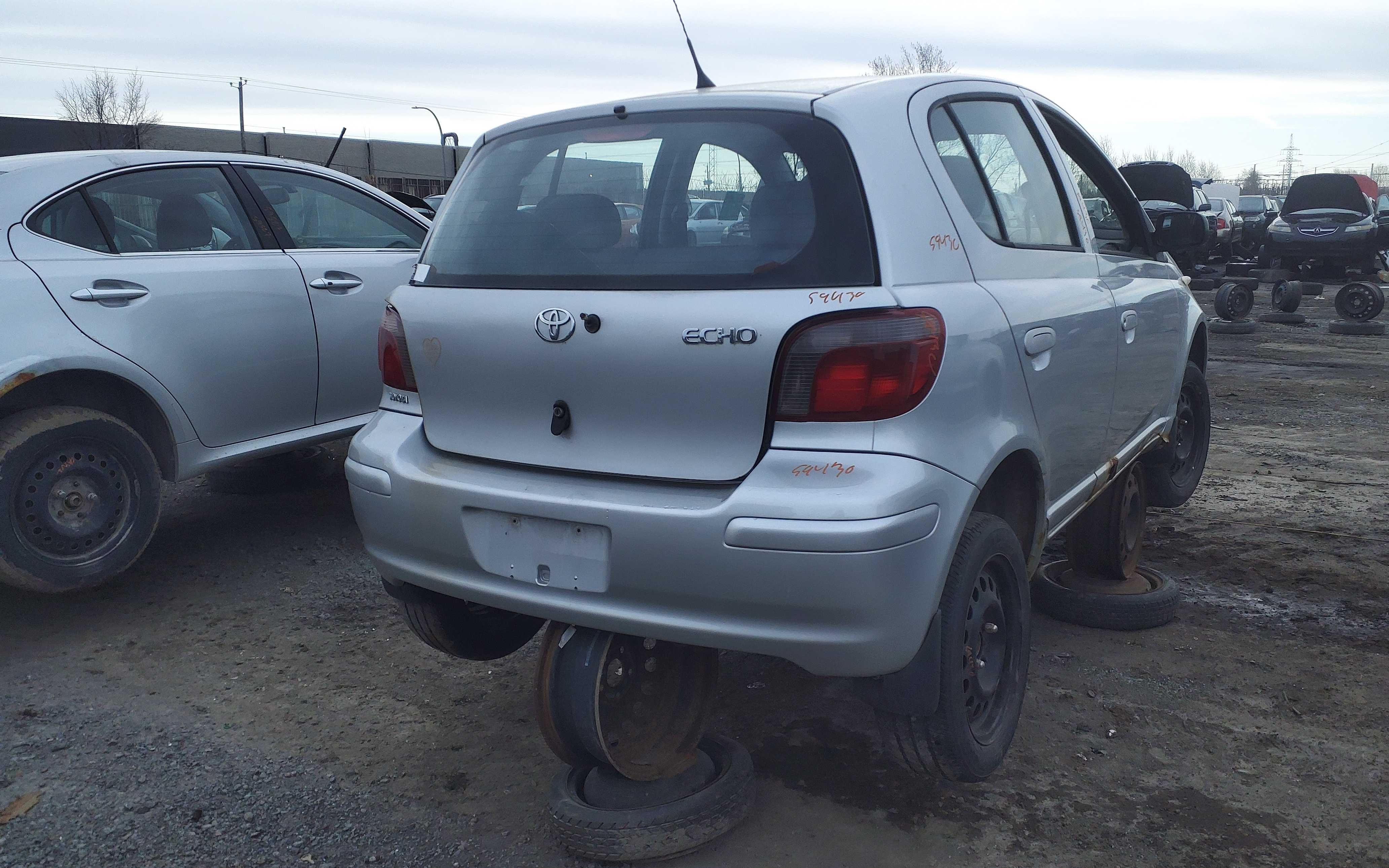 TOYOTA ECHO 2004