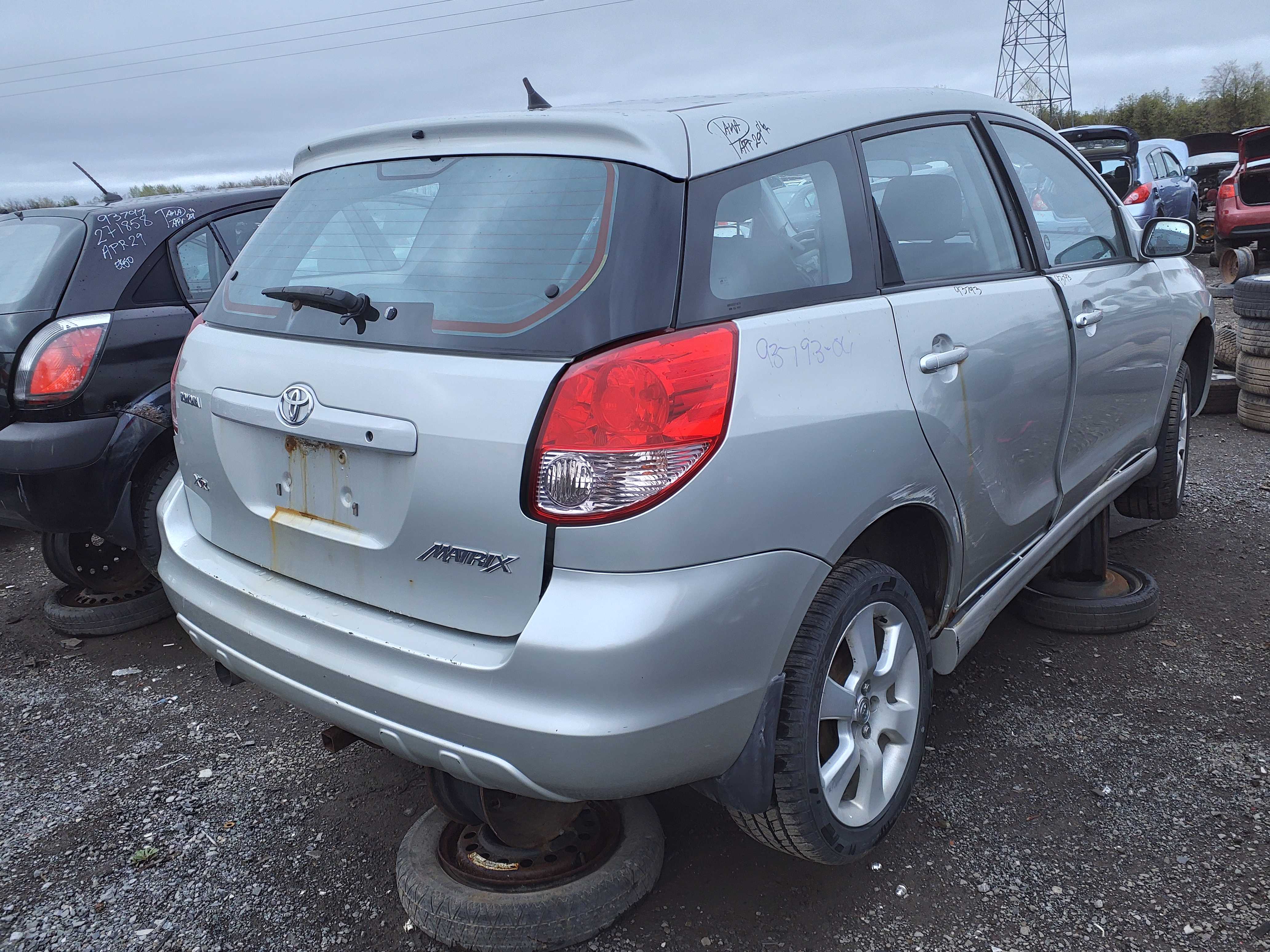 TOYOTA MATRIX 2004