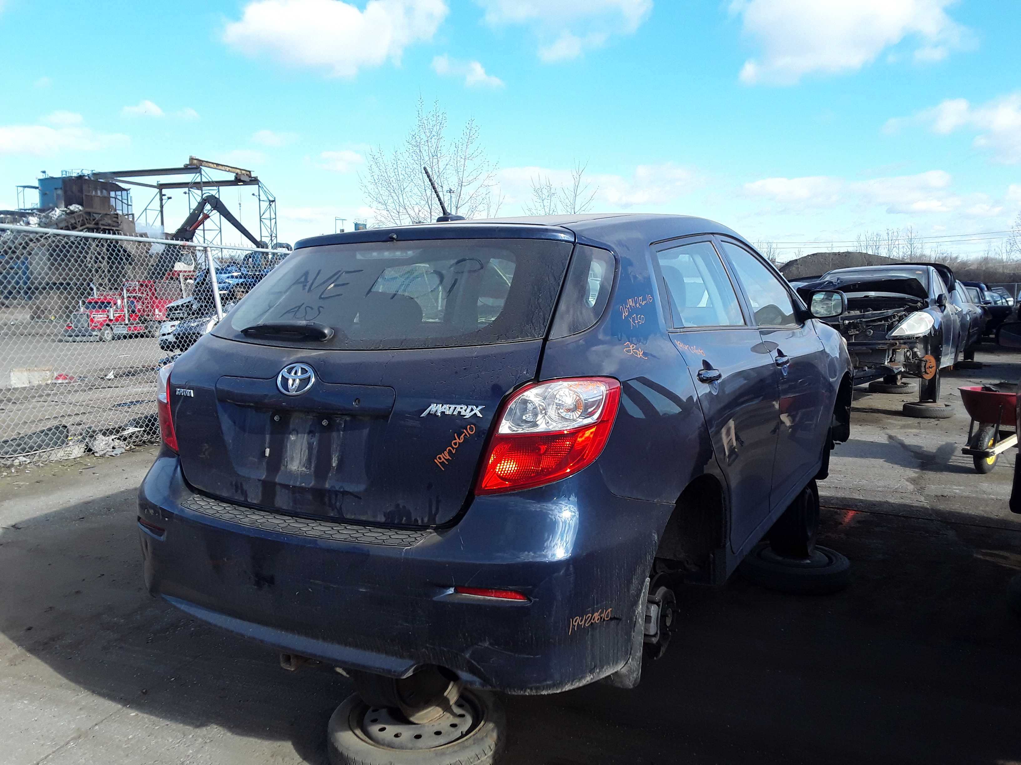 TOYOTA MATRIX 2010