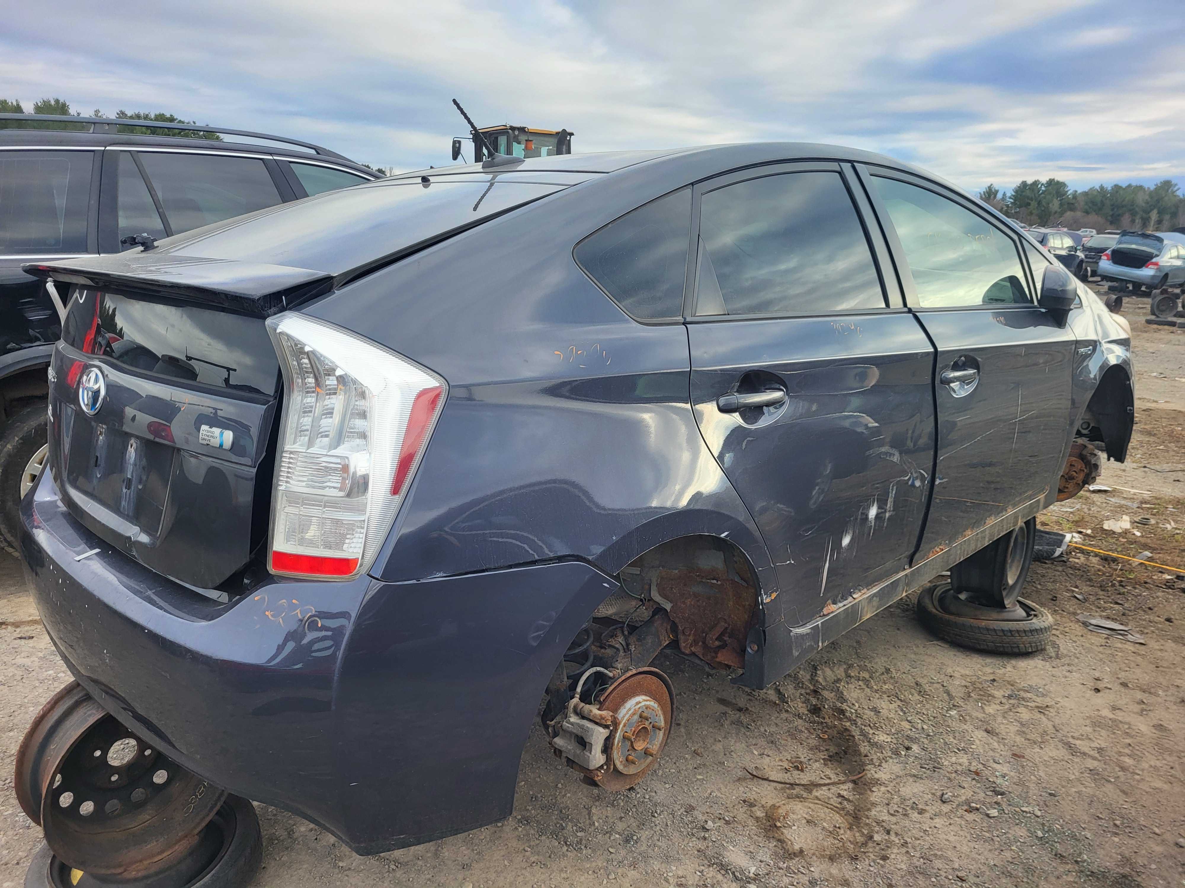 TOYOTA PRIUS 2010