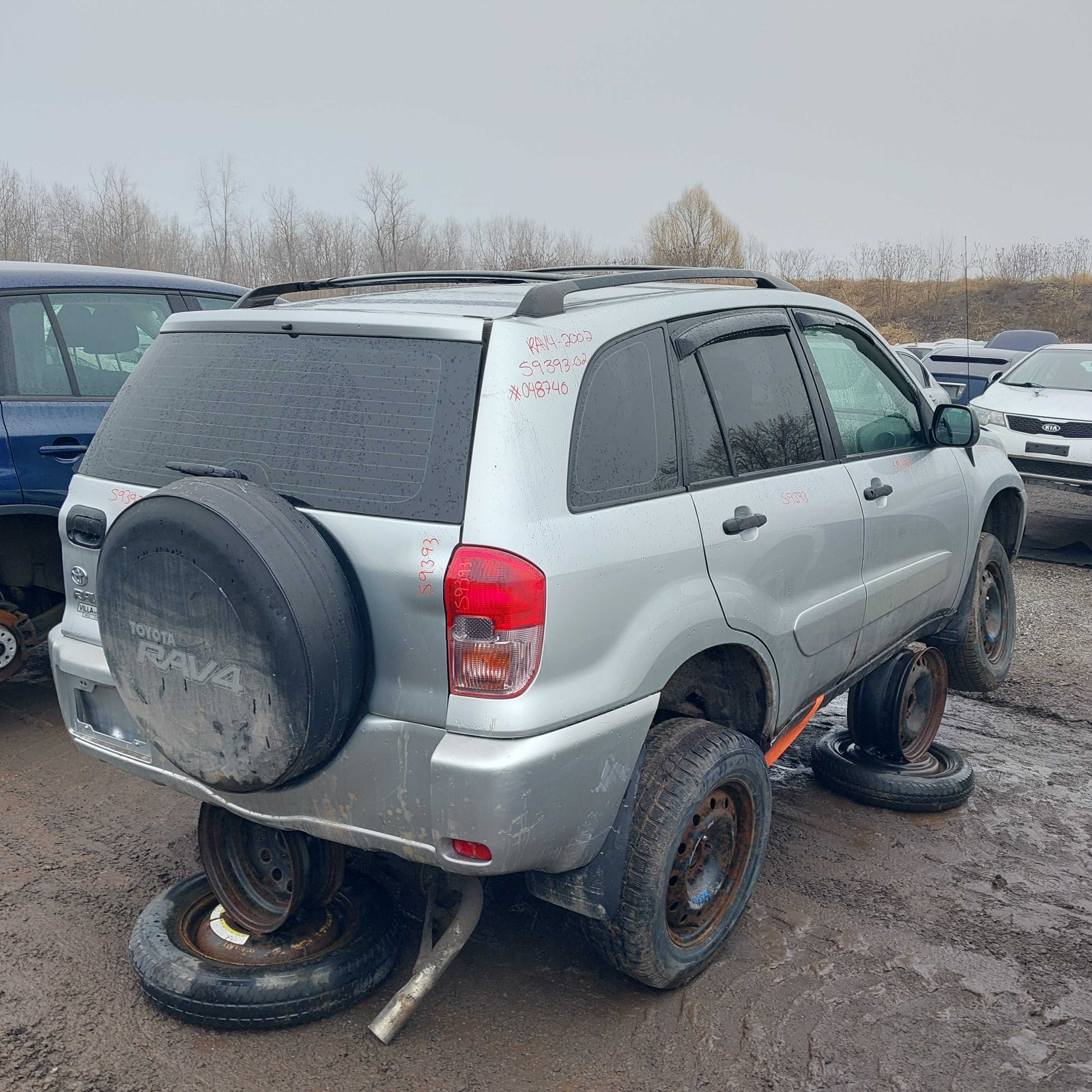 TOYOTA RAV4 2002