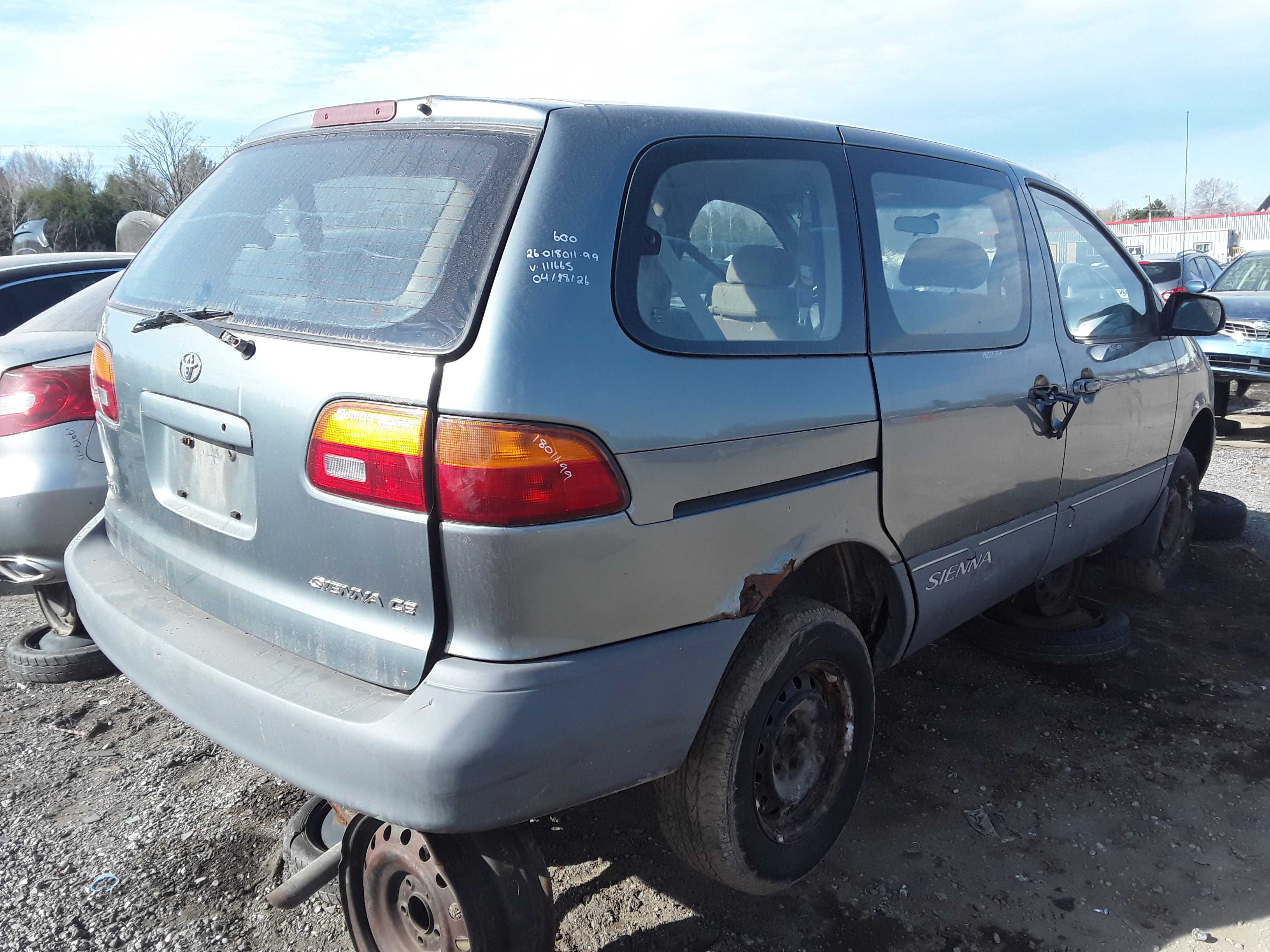 TOYOTA SIENNA 1999