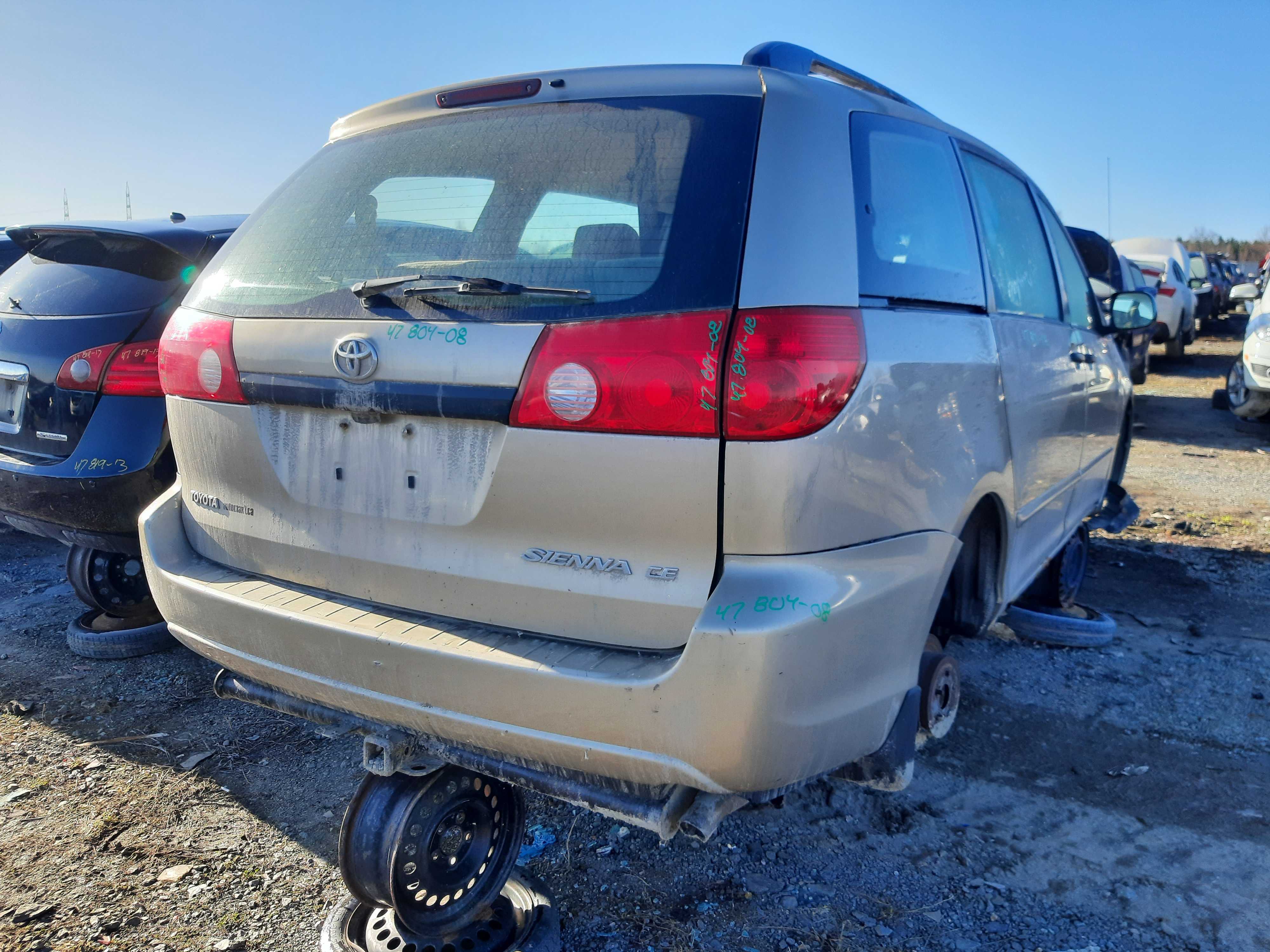 TOYOTA SIENNA 2008