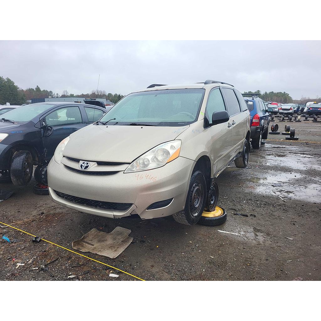 TOYOTA SIENNA 2010