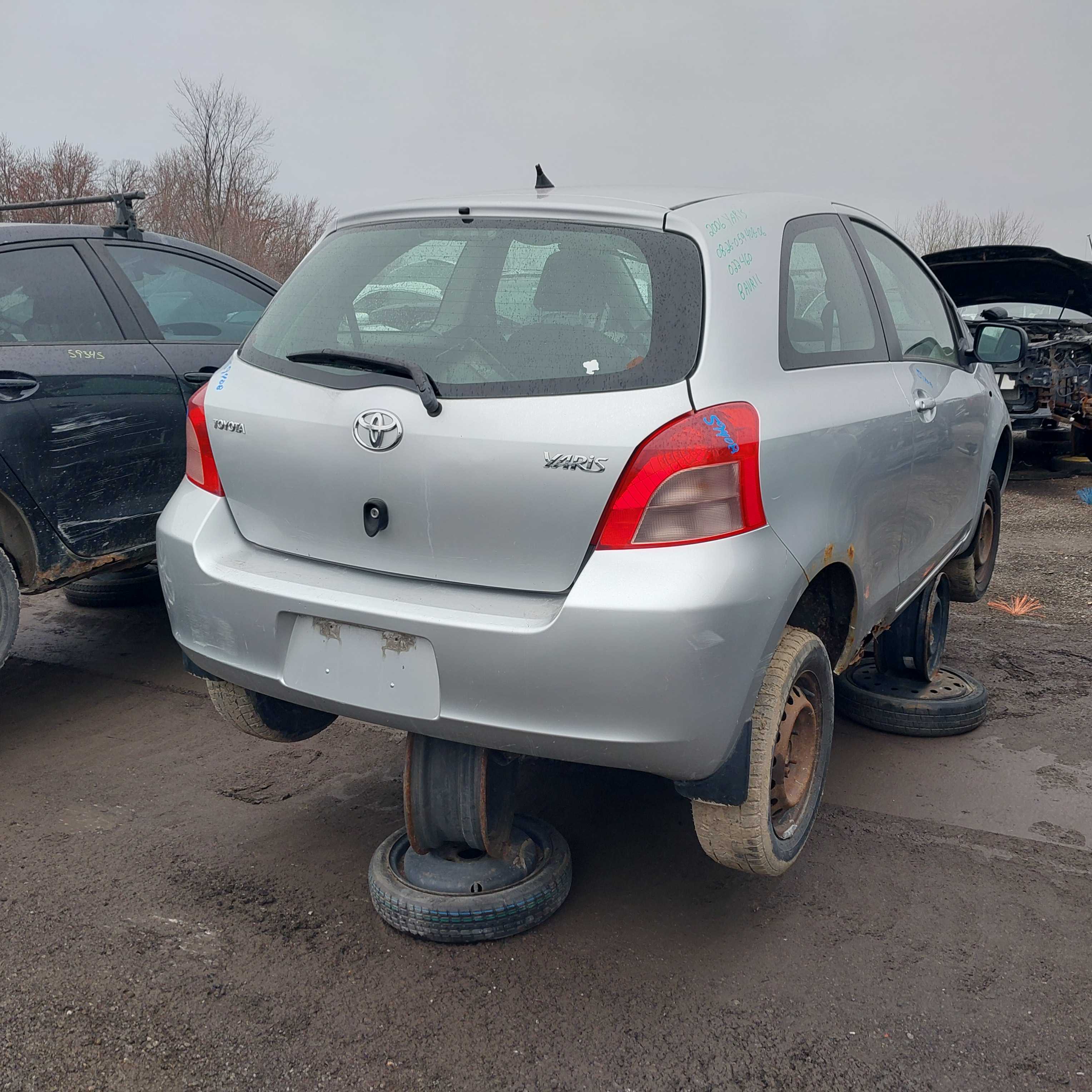 TOYOTA YARIS 2006