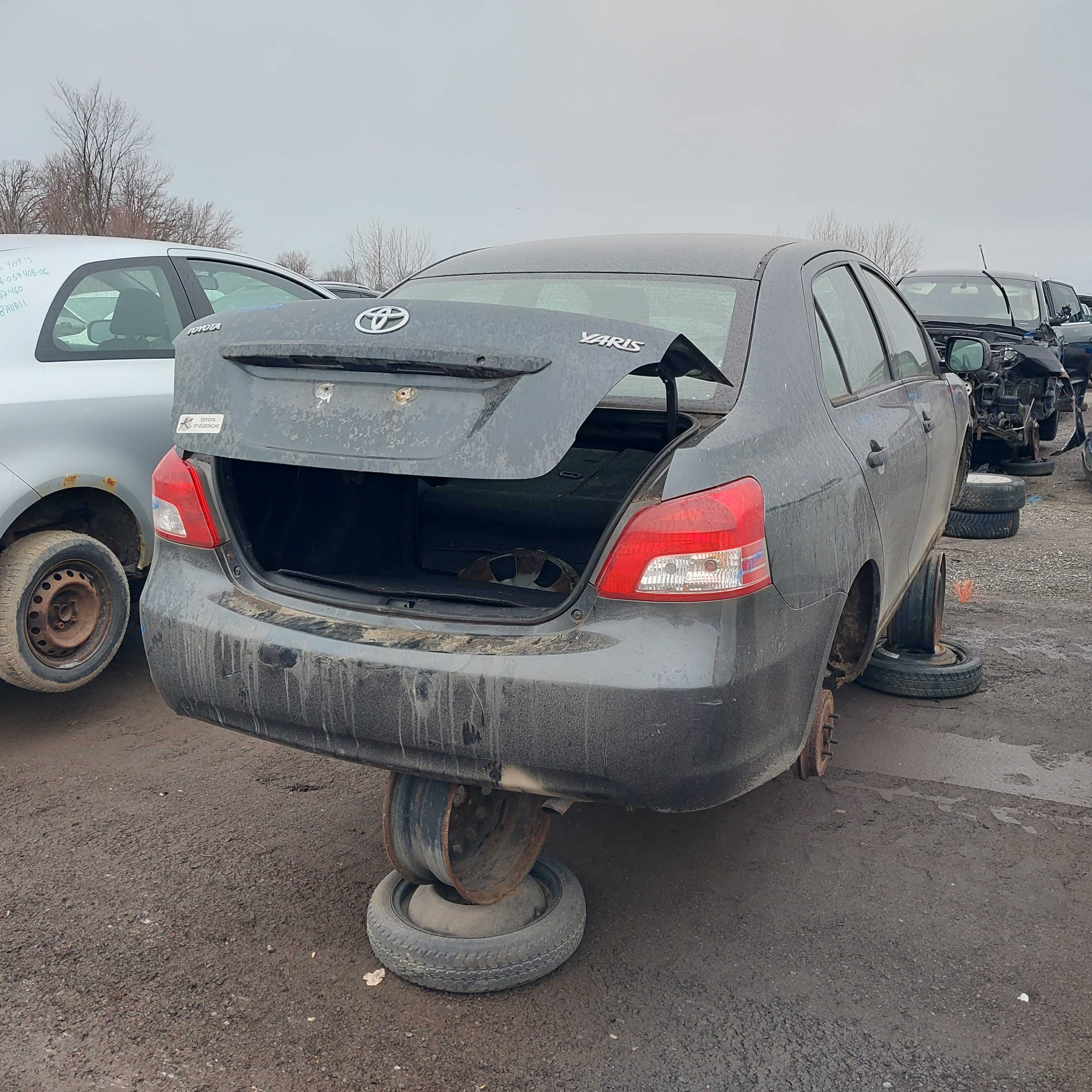 TOYOTA YARIS 2008