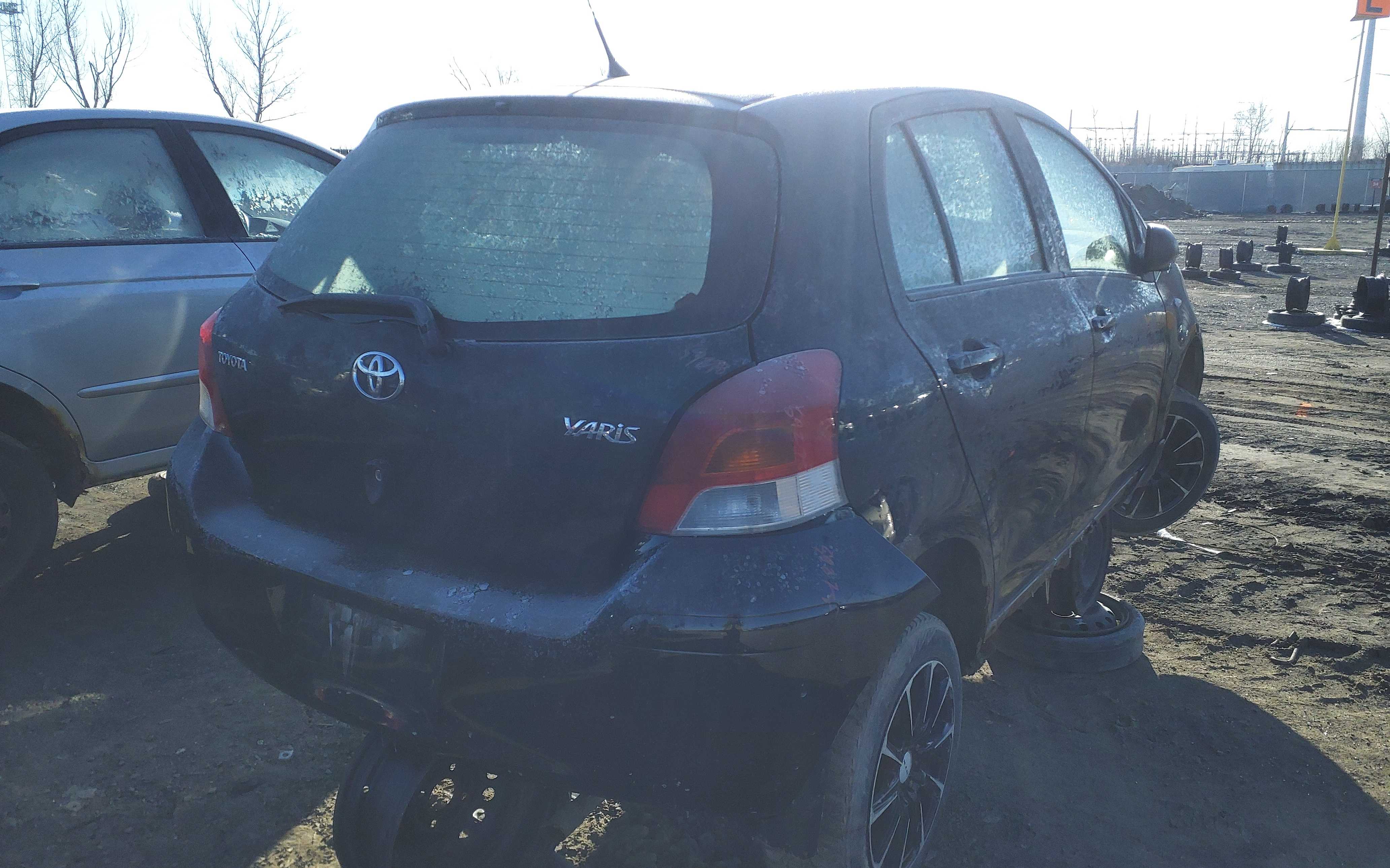 TOYOTA YARIS 2009