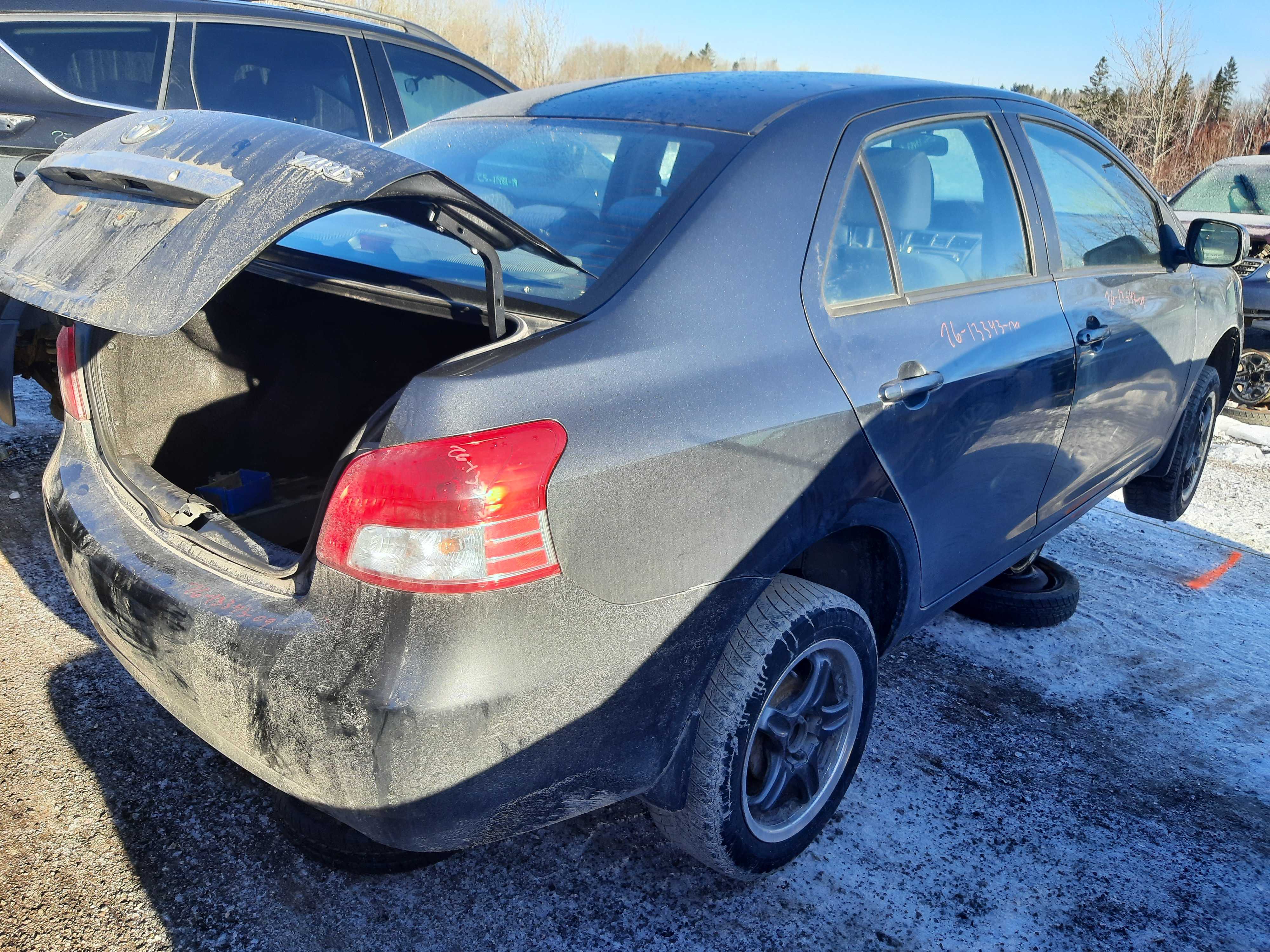 TOYOTA YARIS 2009