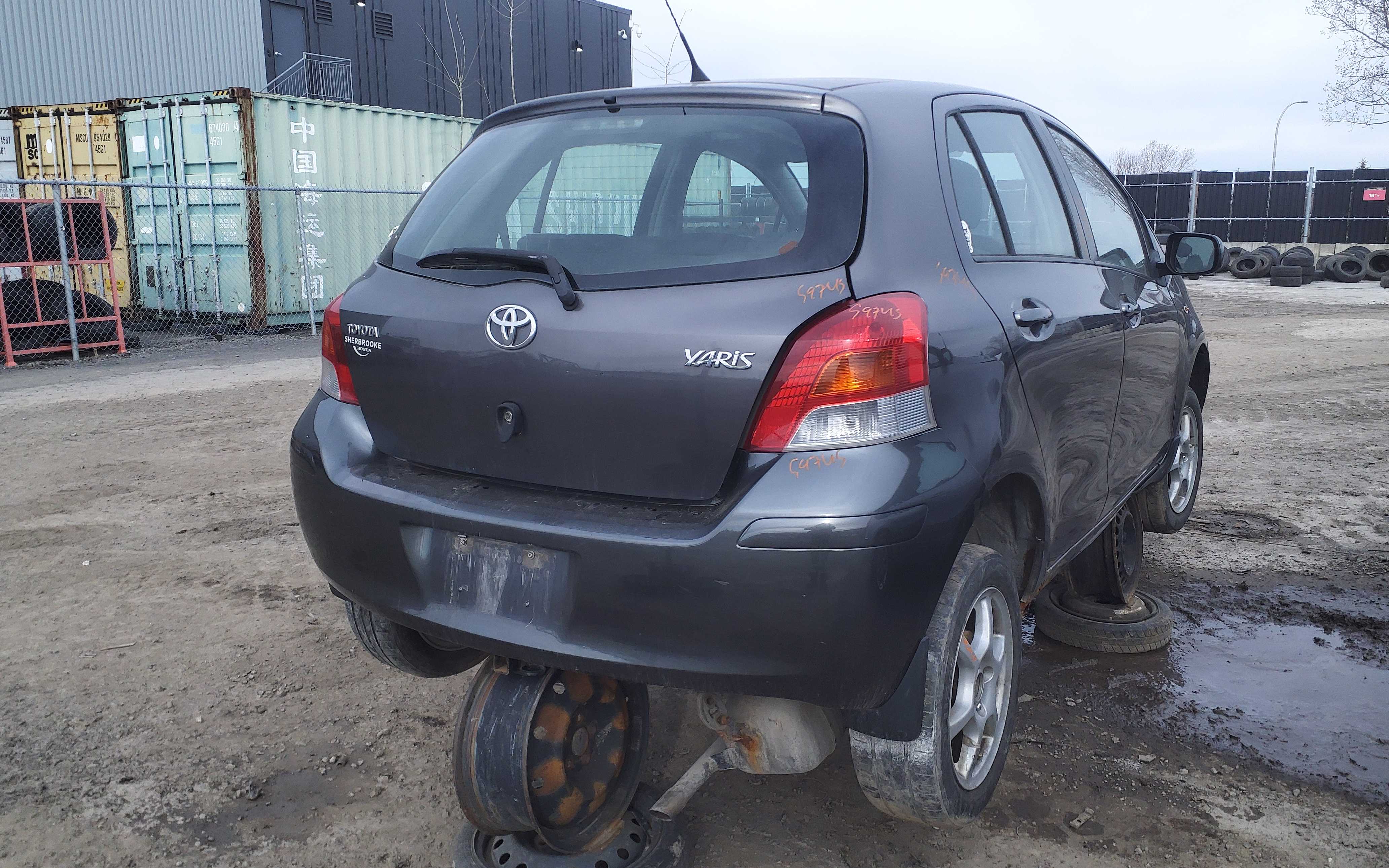 TOYOTA YARIS 2010