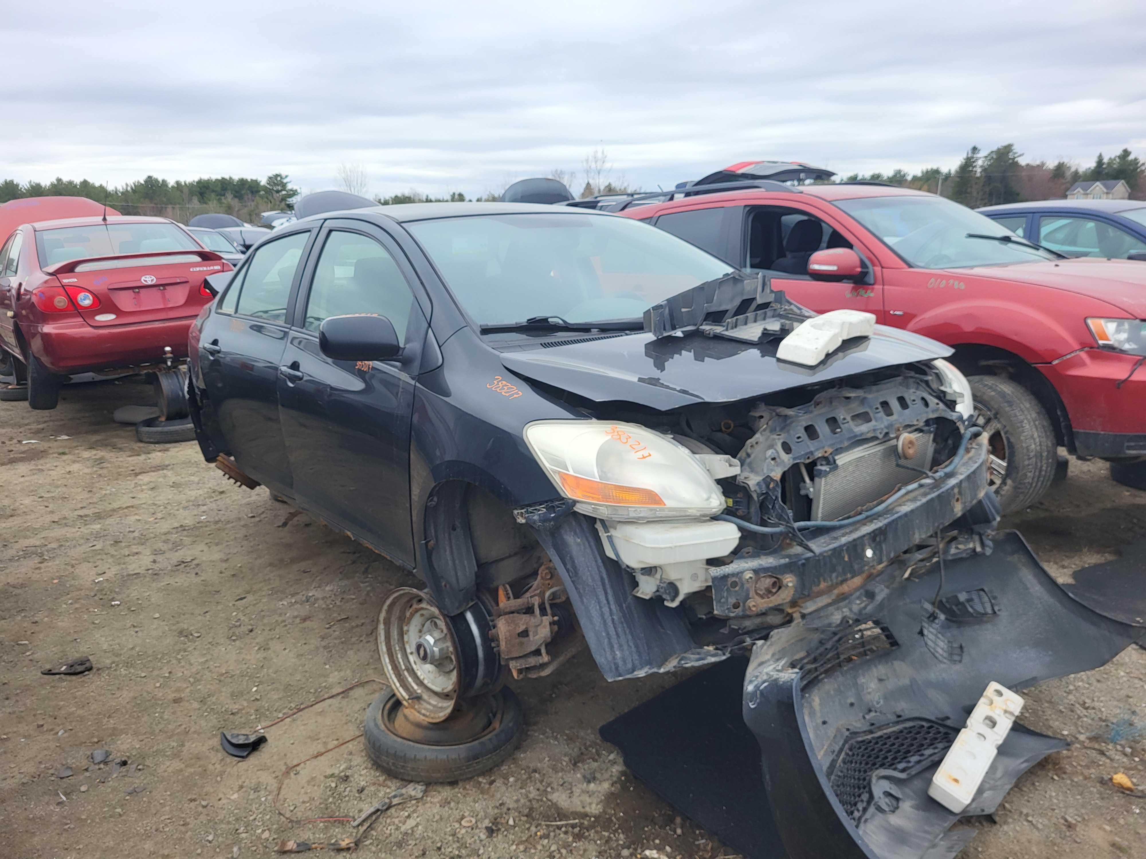 TOYOTA YARIS 2010