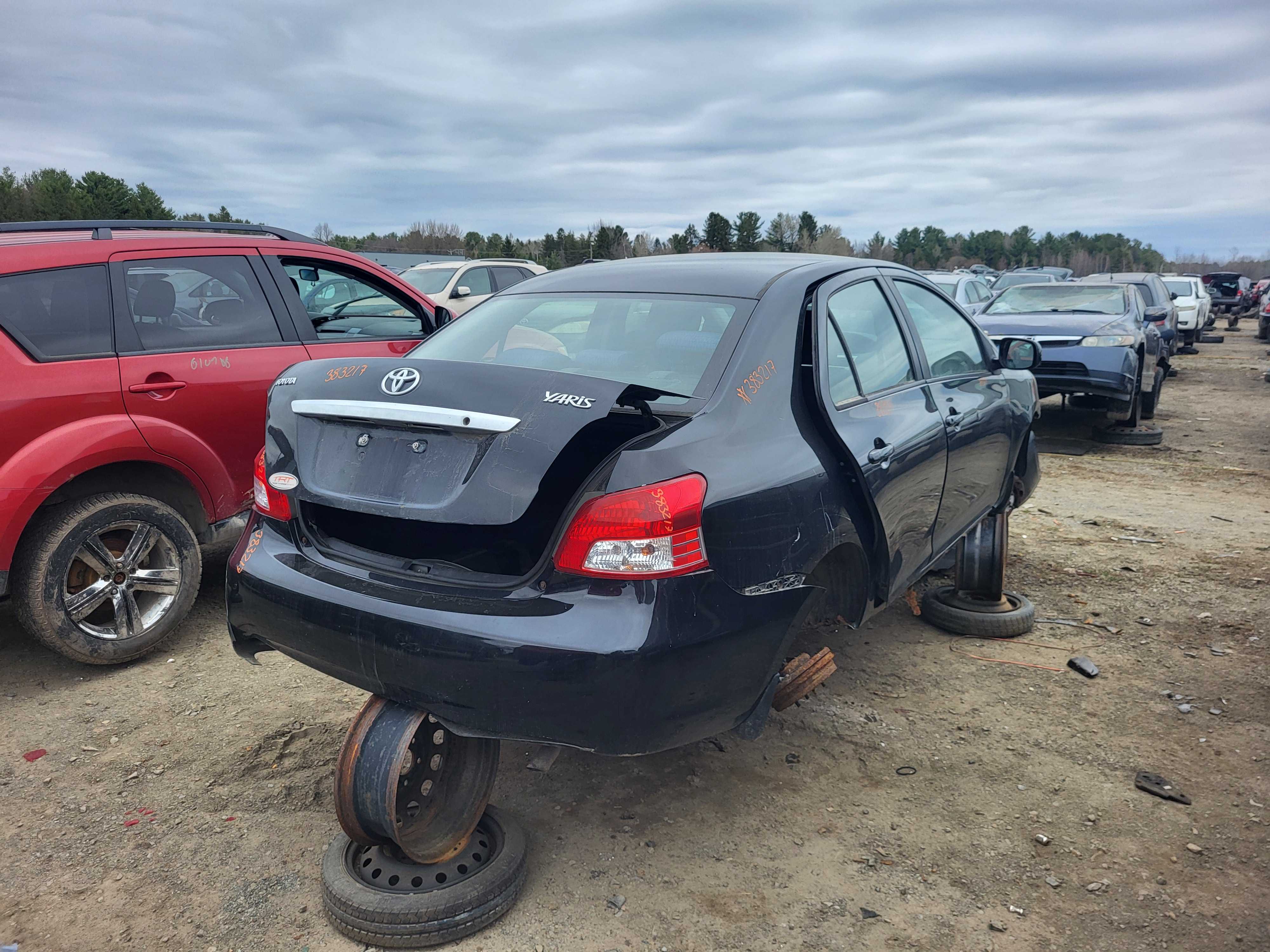TOYOTA YARIS 2010