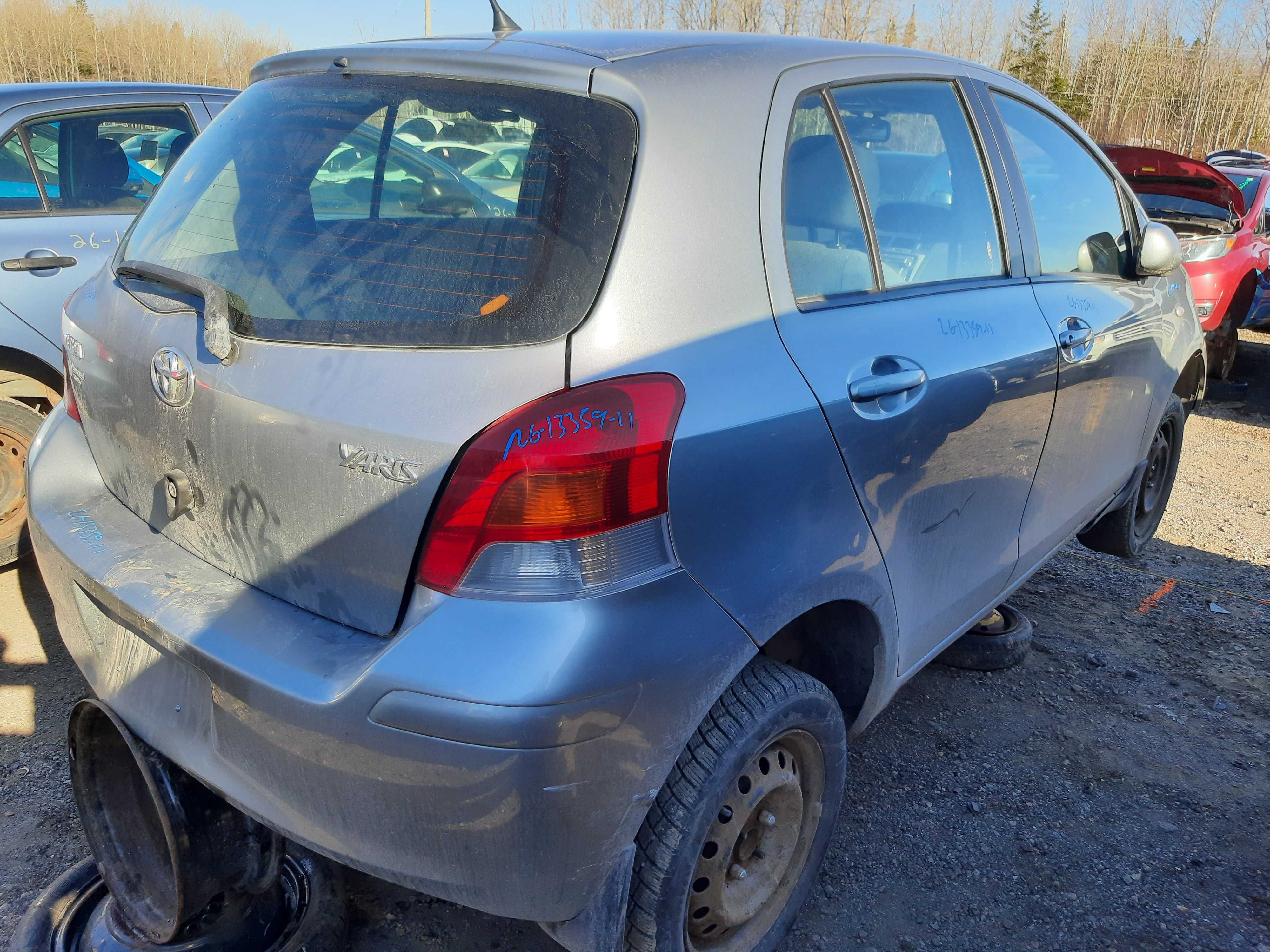 TOYOTA YARIS 2011