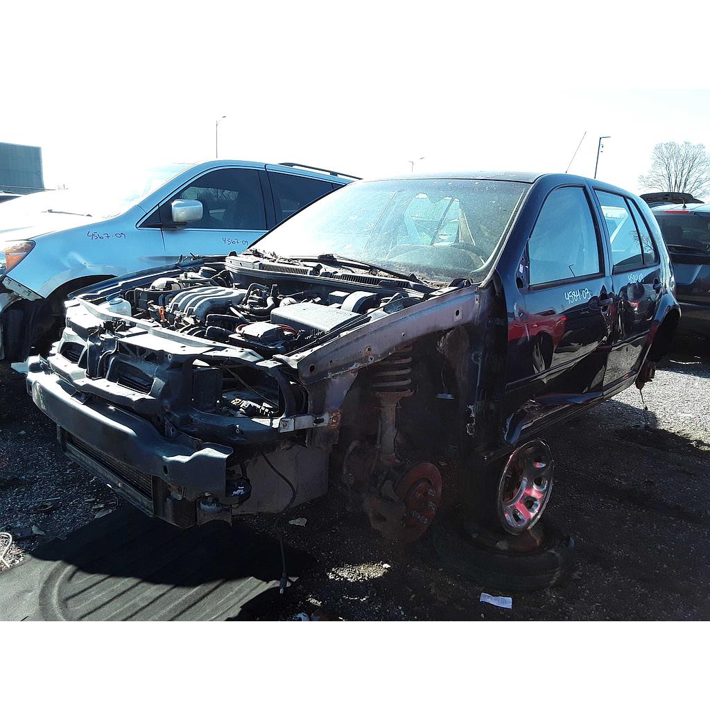 VOLKSWAGEN GOLF 2003