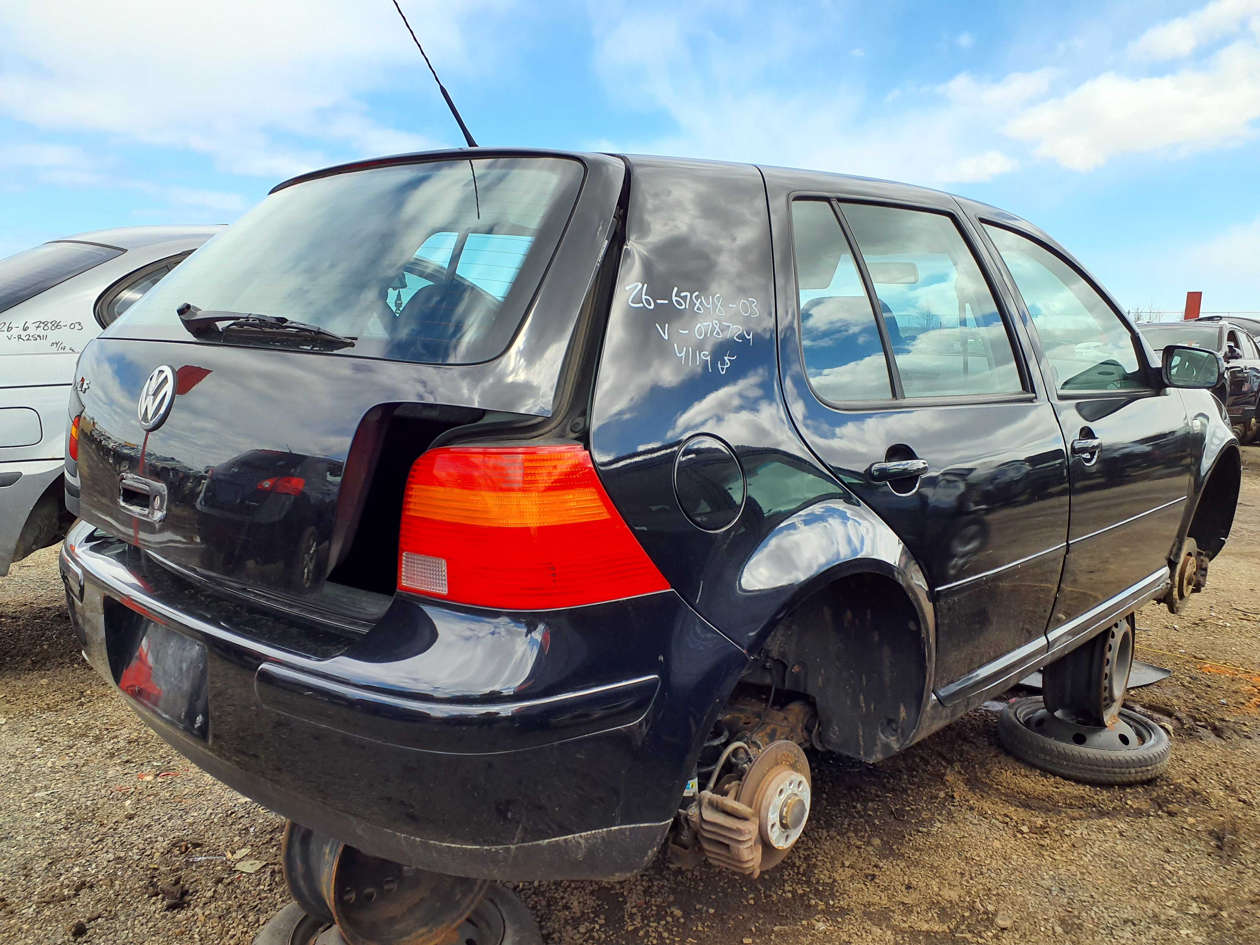 VOLKSWAGEN GOLF 2003