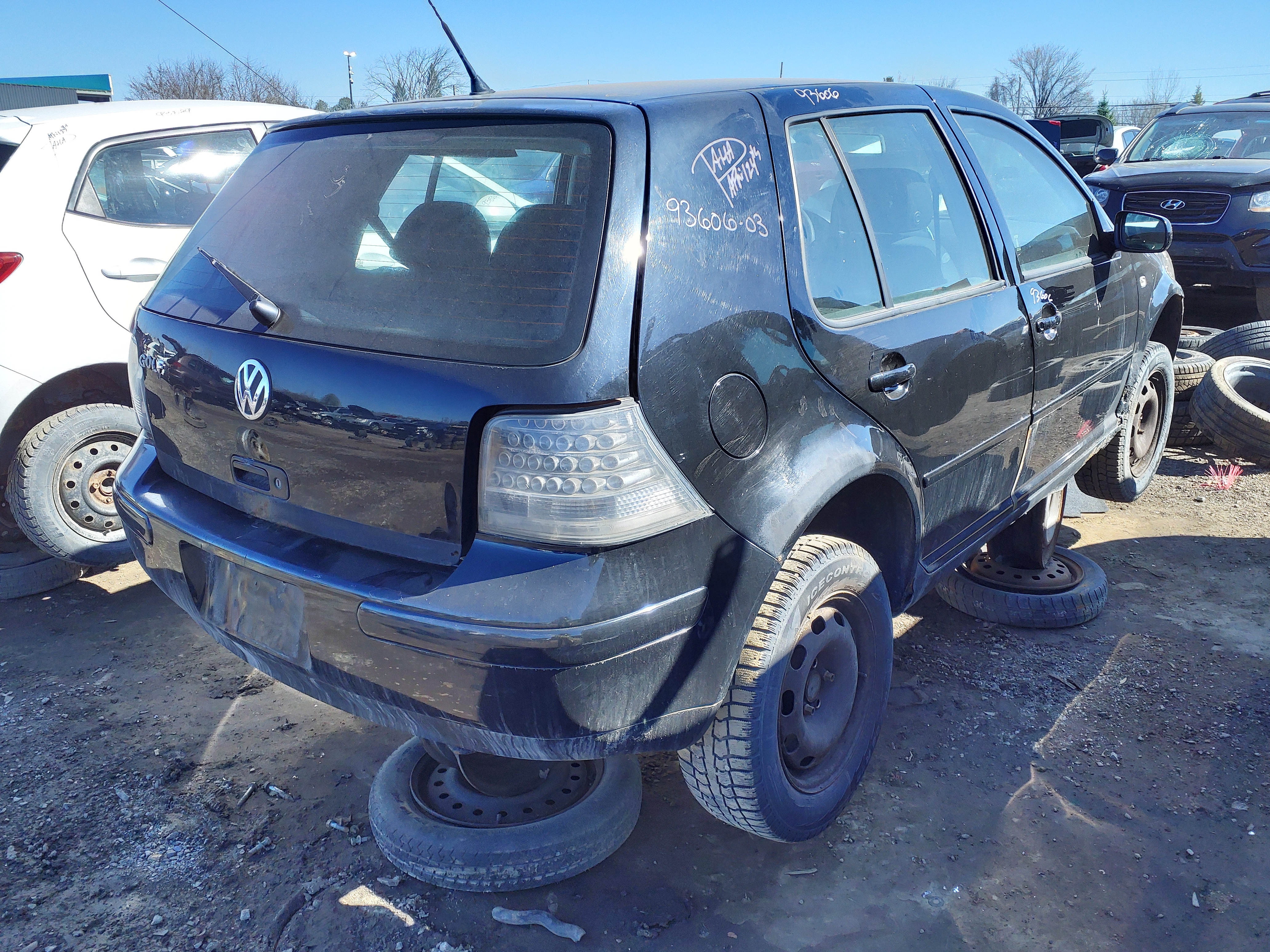 VOLKSWAGEN GOLF 2003