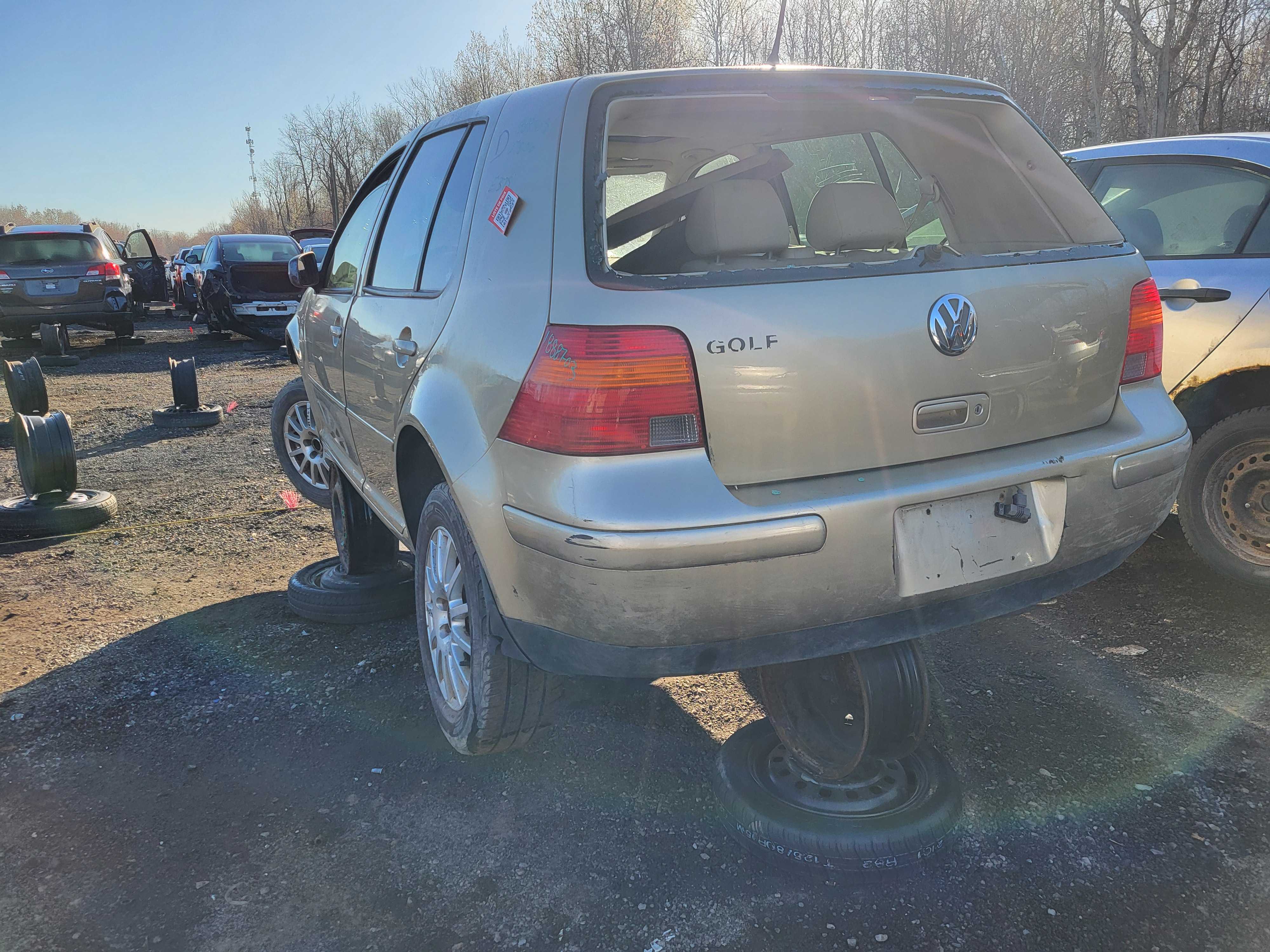 VOLKSWAGEN GOLF 2003