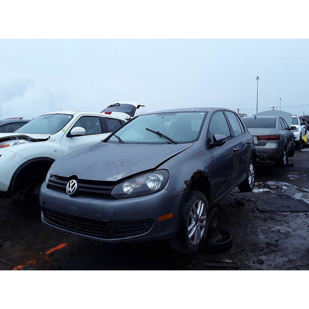 VOLKSWAGEN GOLF 2010