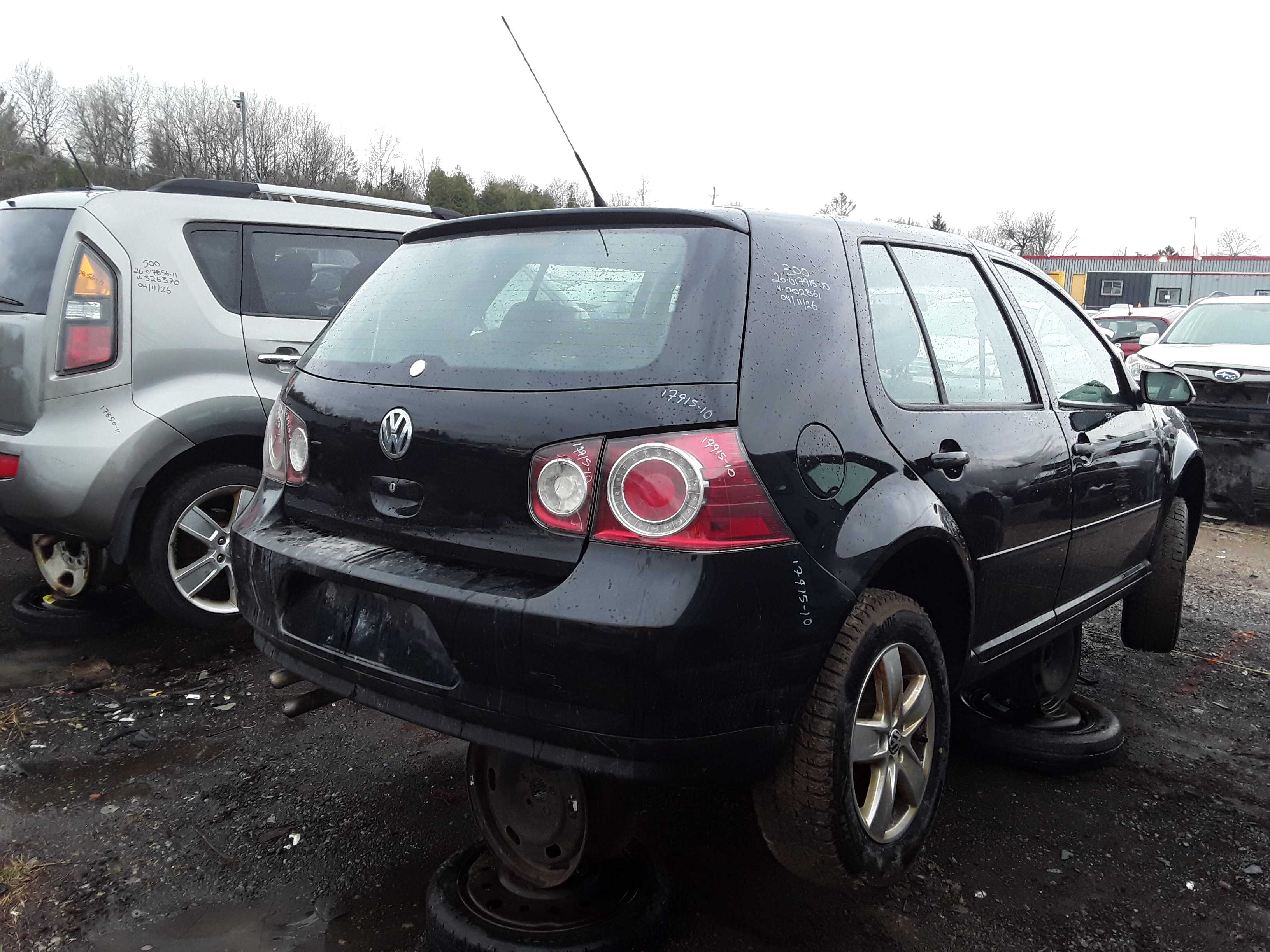 VOLKSWAGEN GOLF 2010