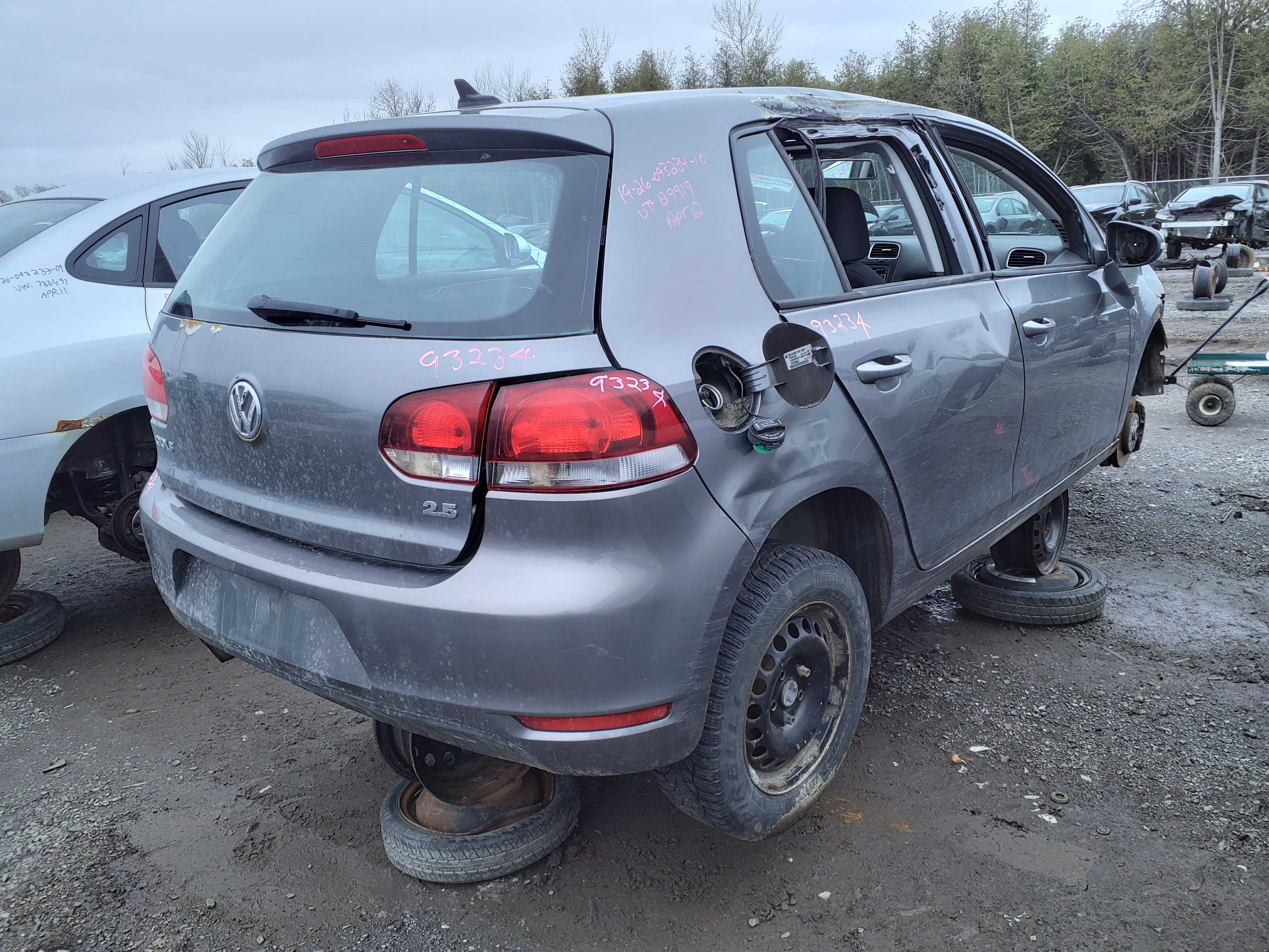 VOLKSWAGEN GOLF 2010