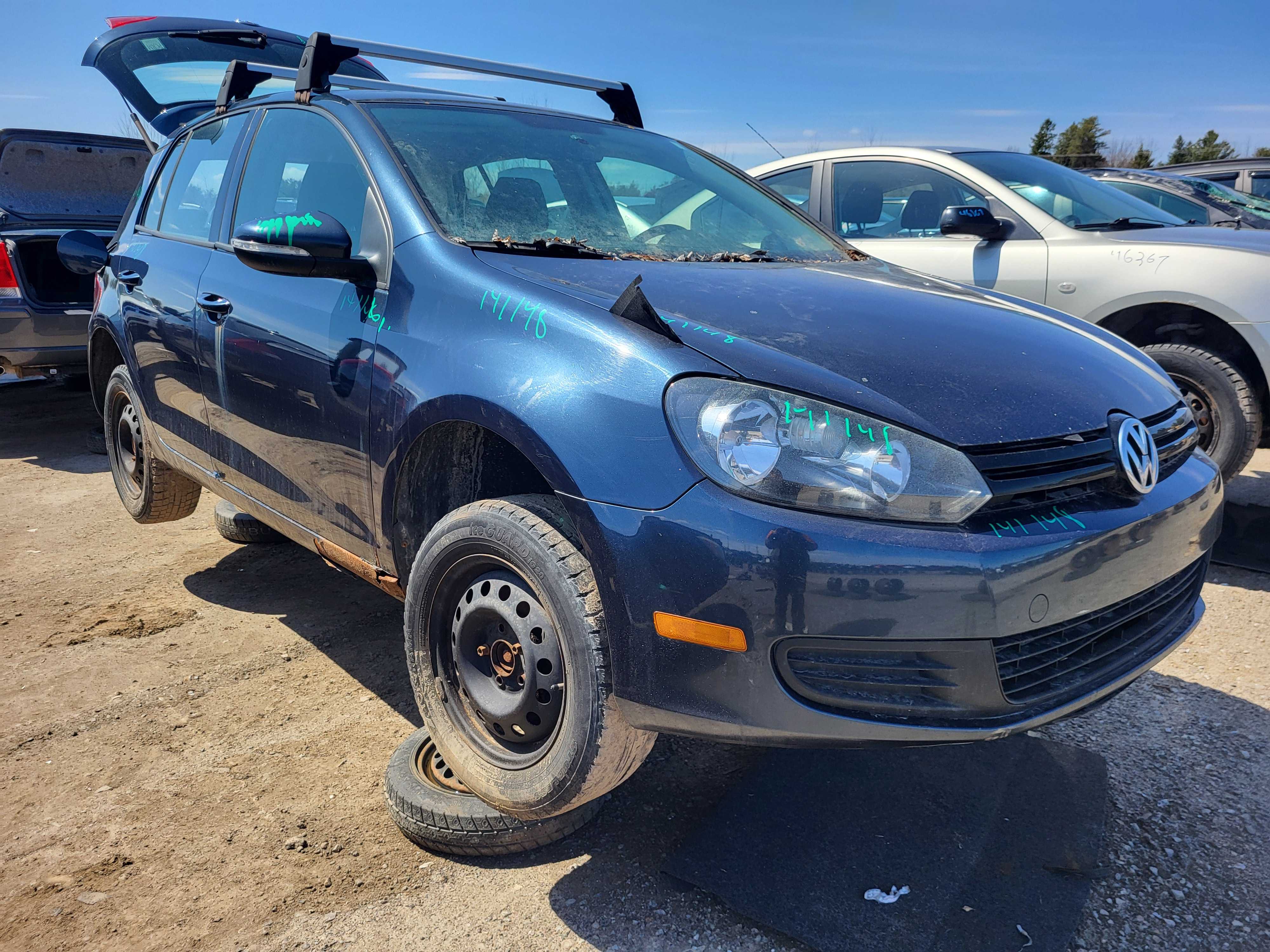 VOLKSWAGEN GOLF 2010