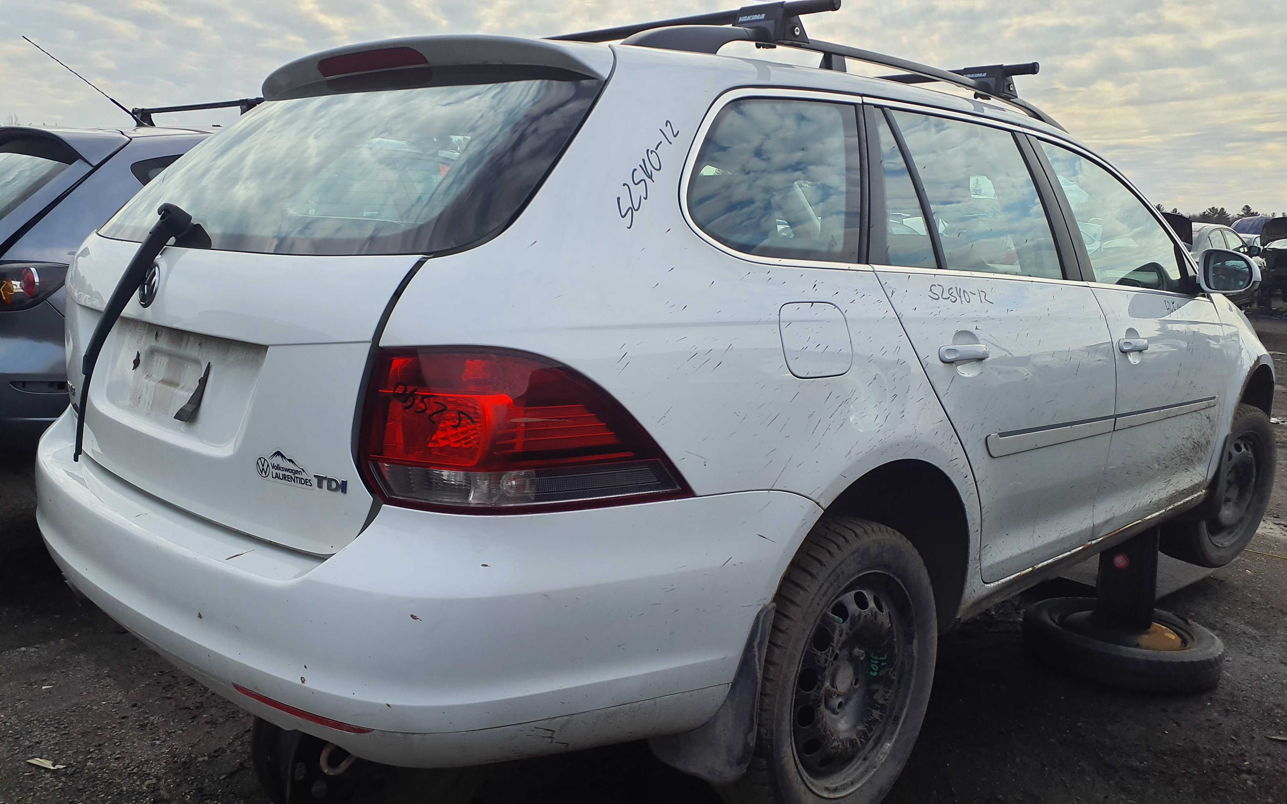 VOLKSWAGEN GOLF 2012