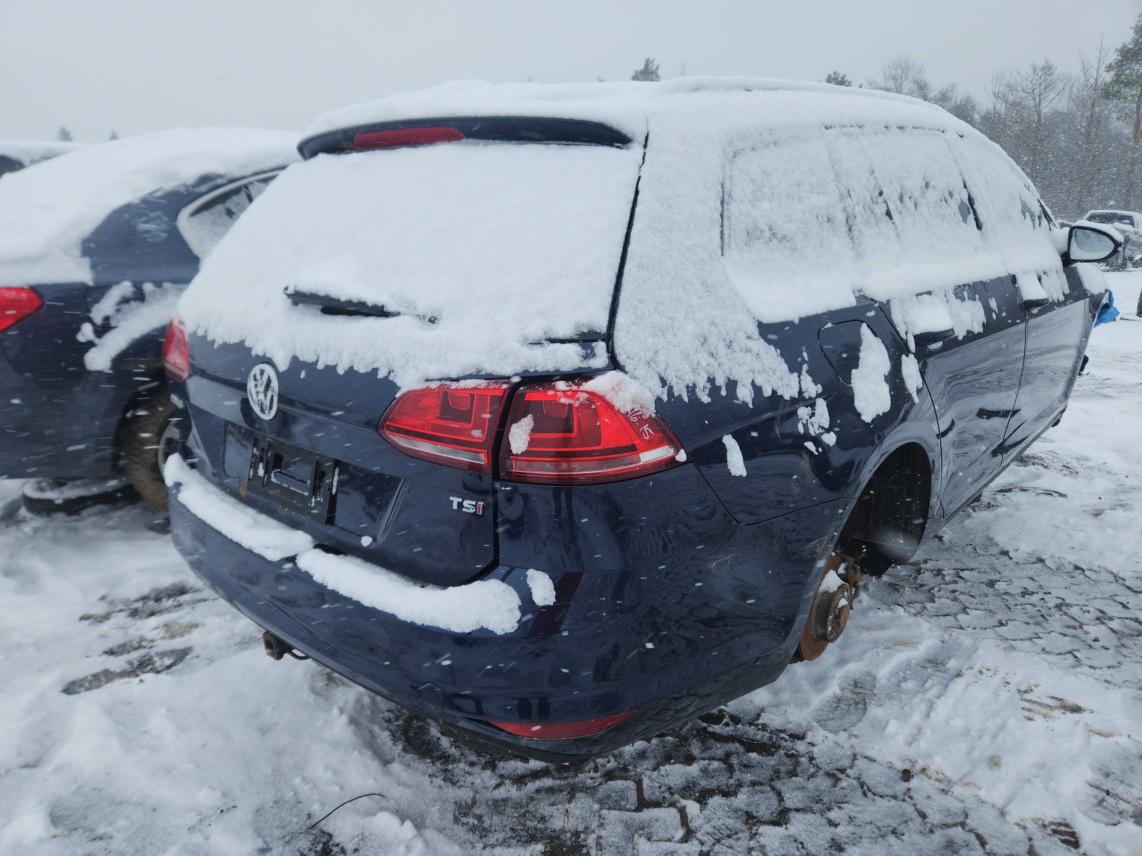 VOLKSWAGEN GOLF 2015