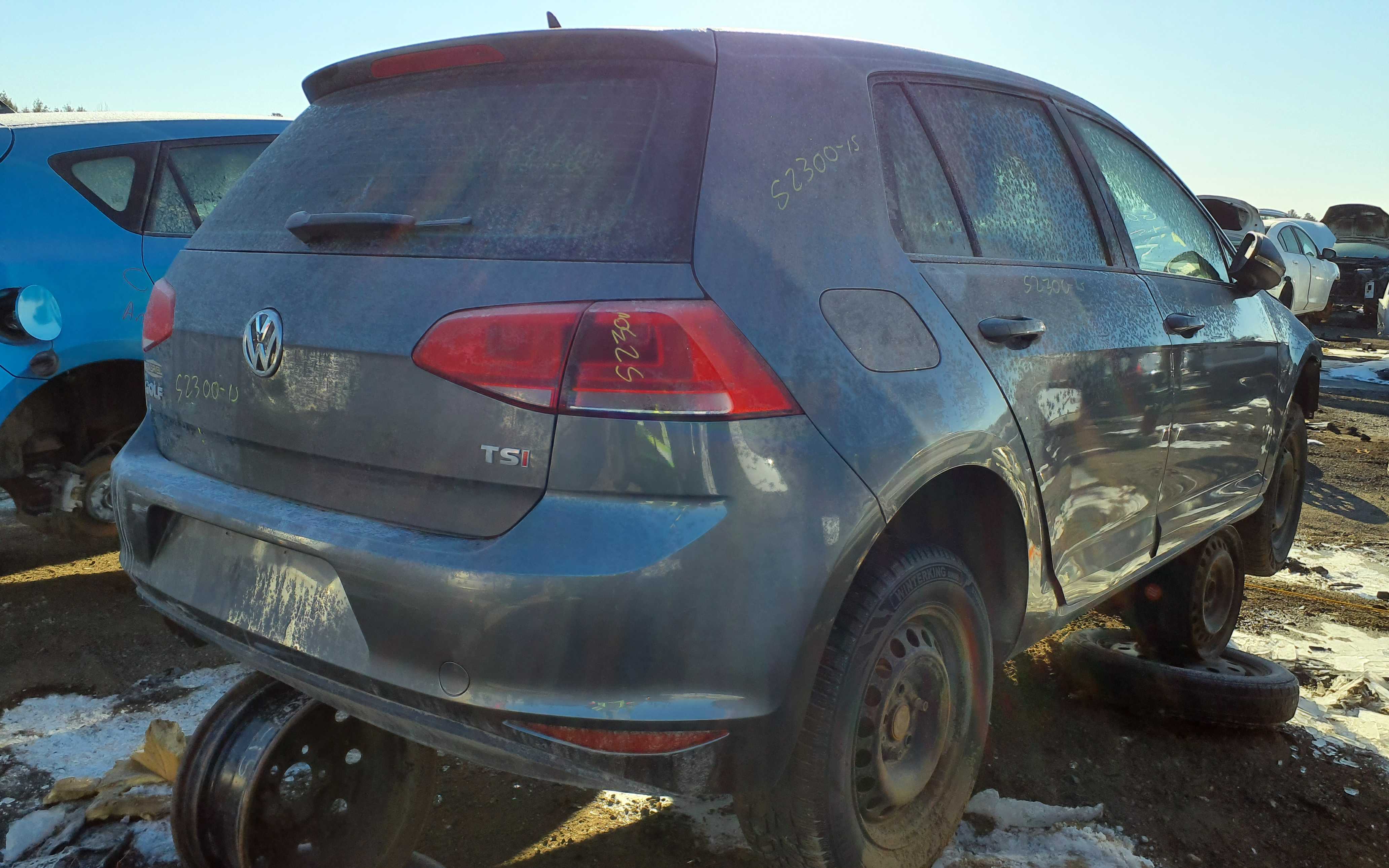 VOLKSWAGEN GOLF 2015