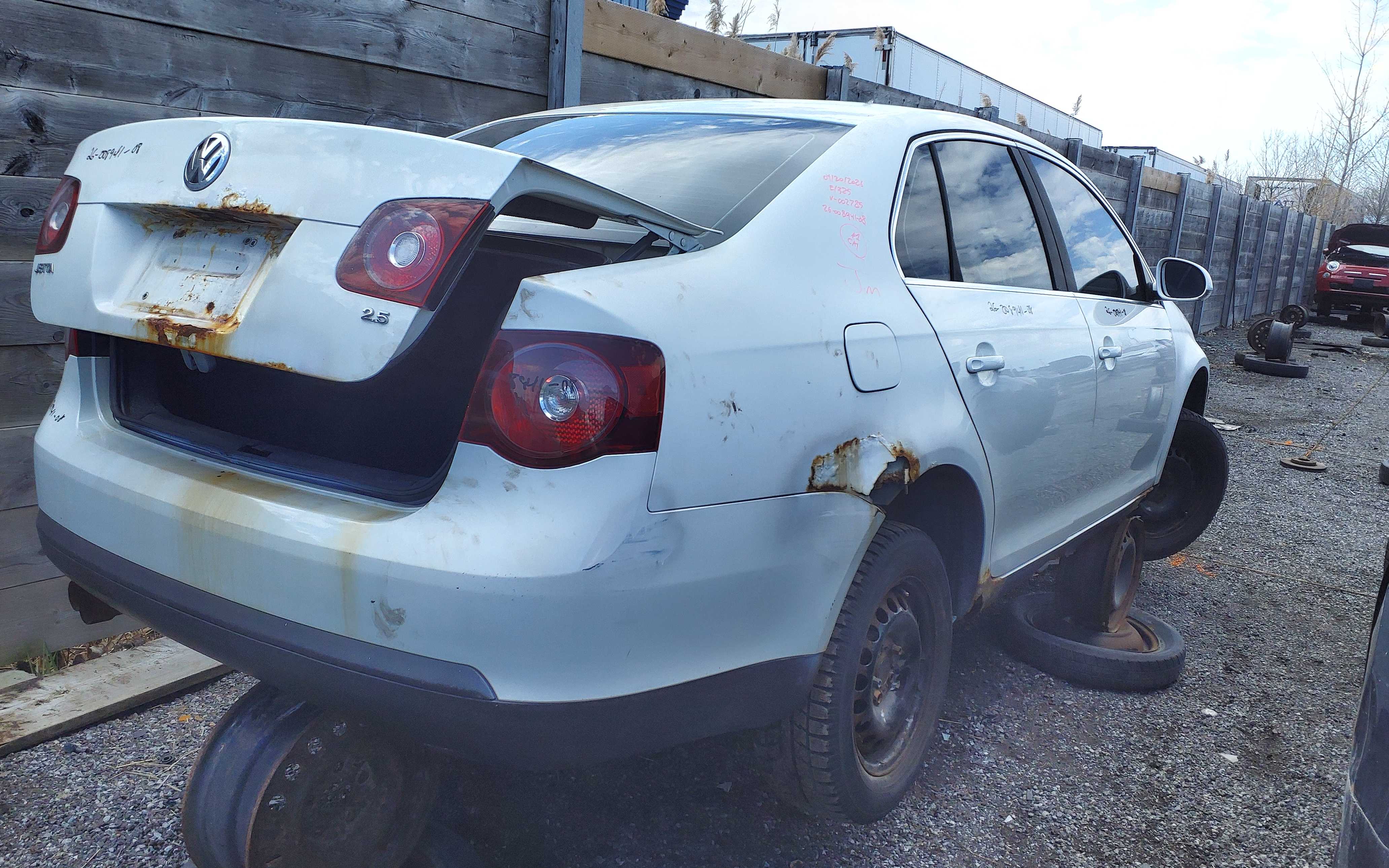 VOLKSWAGEN JETTA 2008