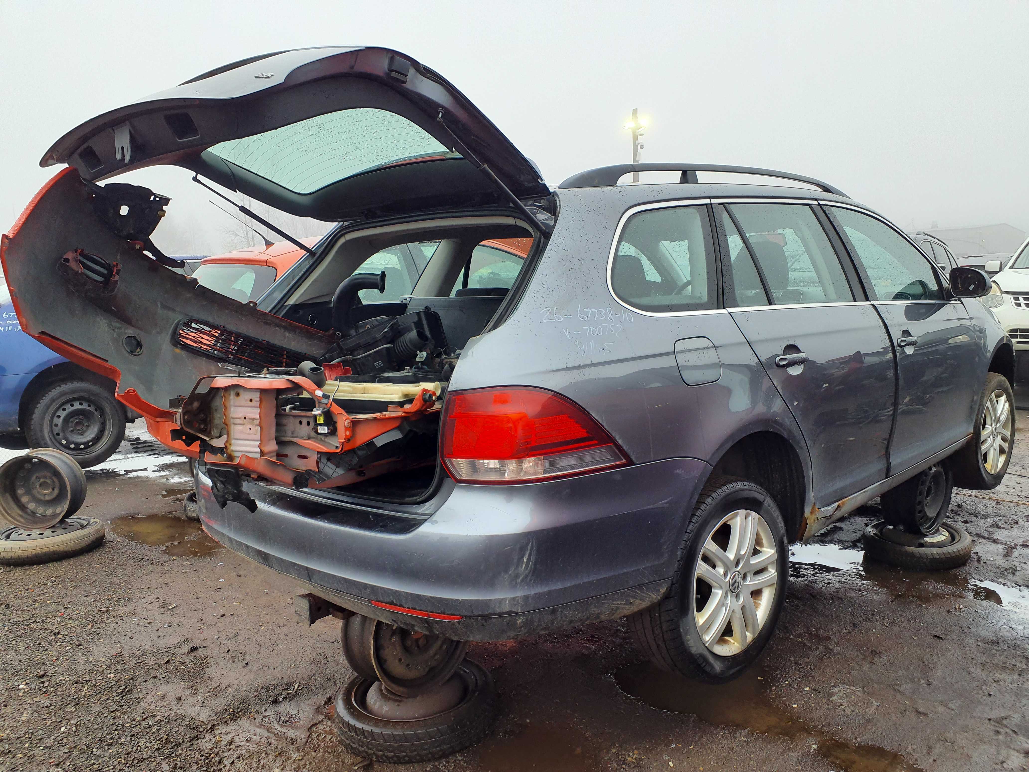 VOLKSWAGEN JETTA 2010