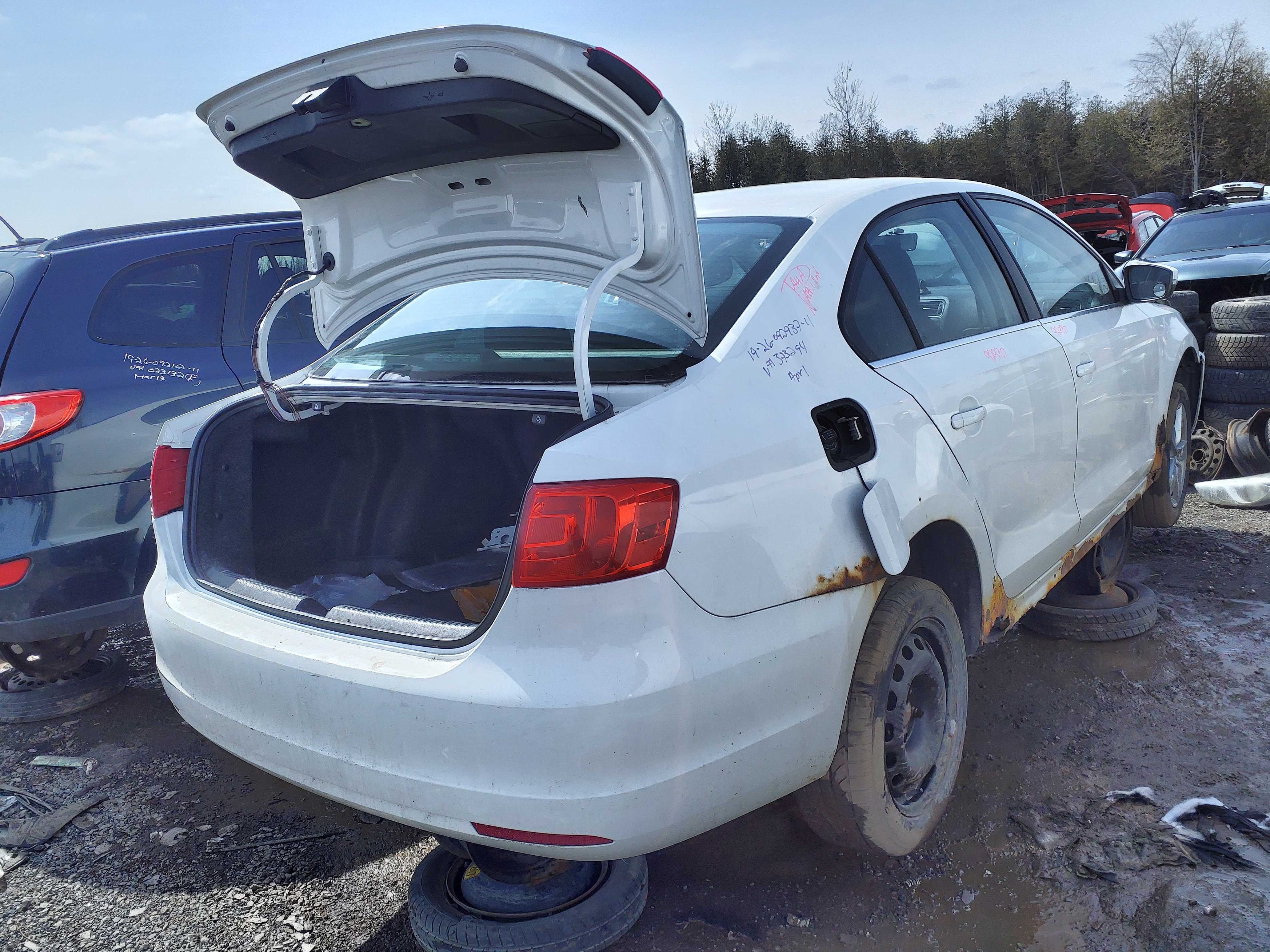 VOLKSWAGEN JETTA 2011