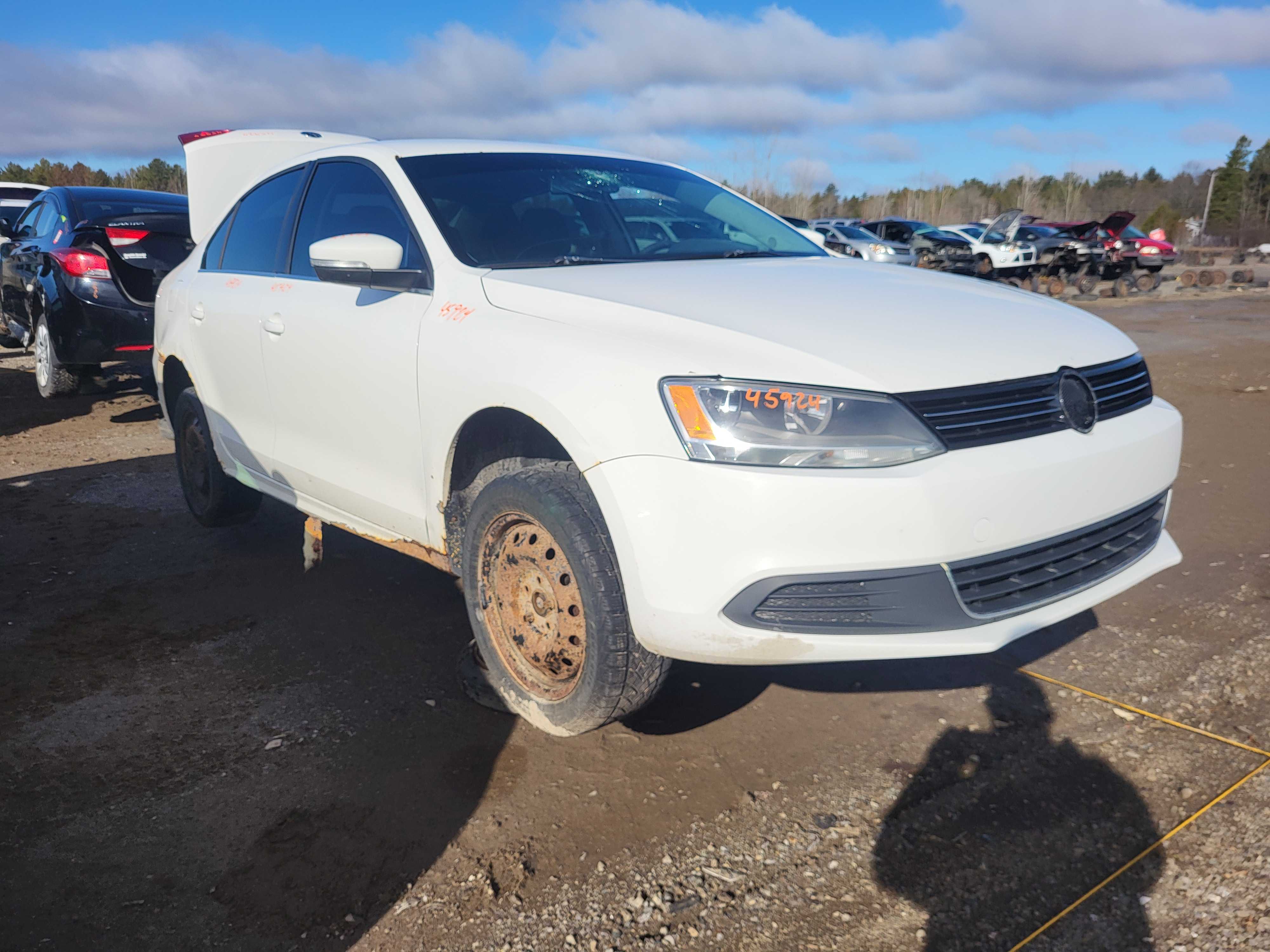 VOLKSWAGEN JETTA 2011