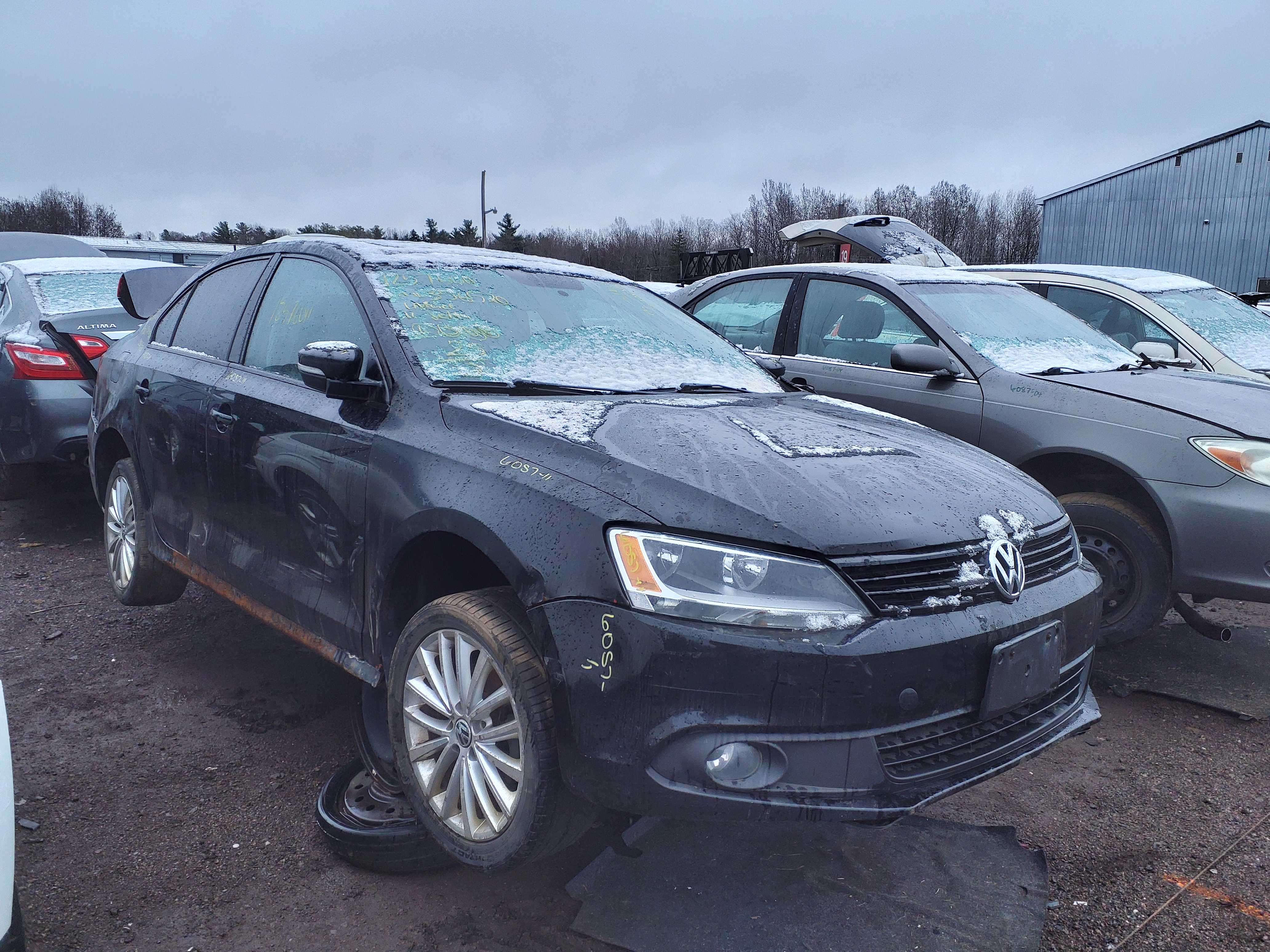 VOLKSWAGEN JETTA 2011