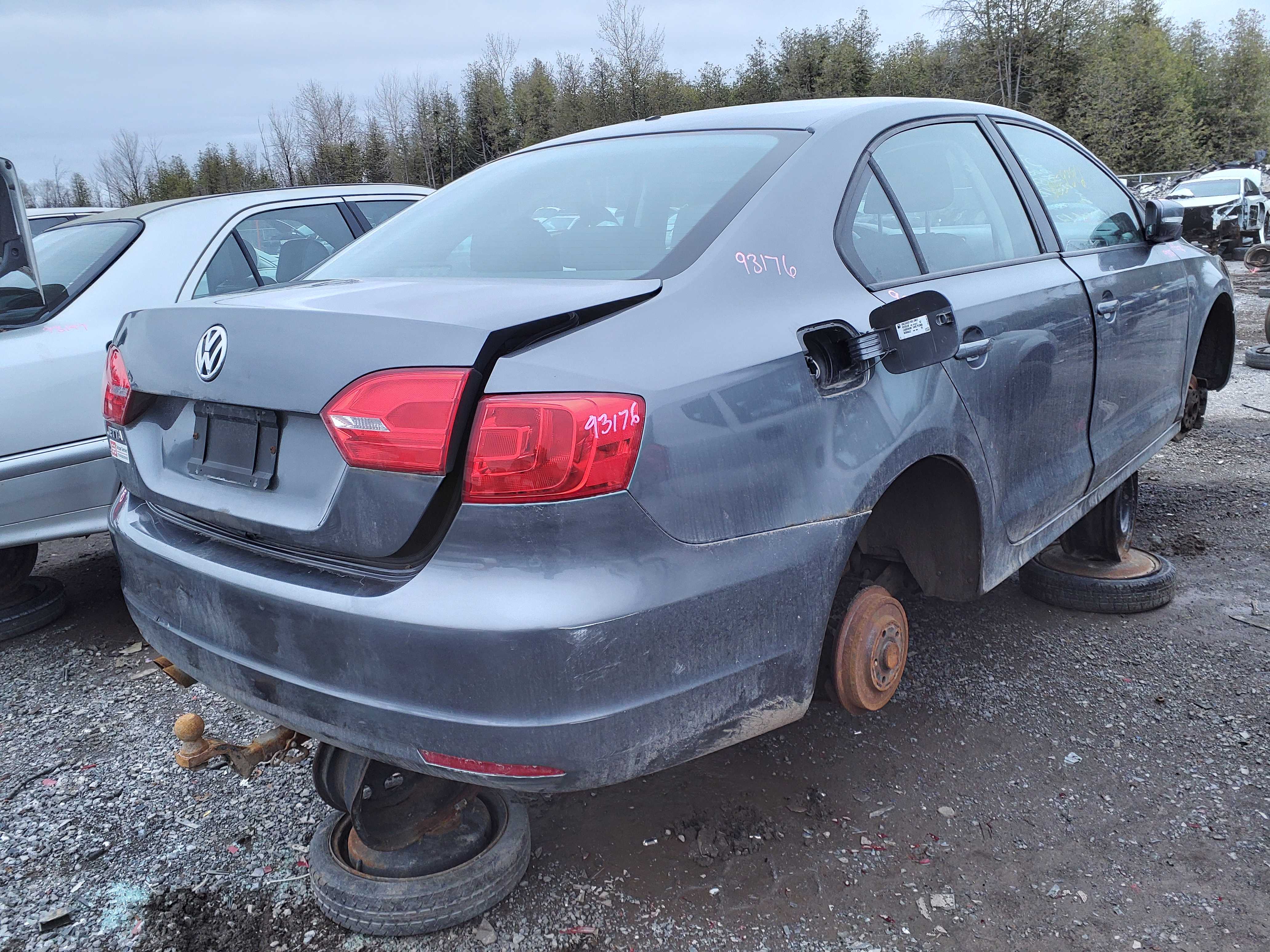 VOLKSWAGEN JETTA 2012