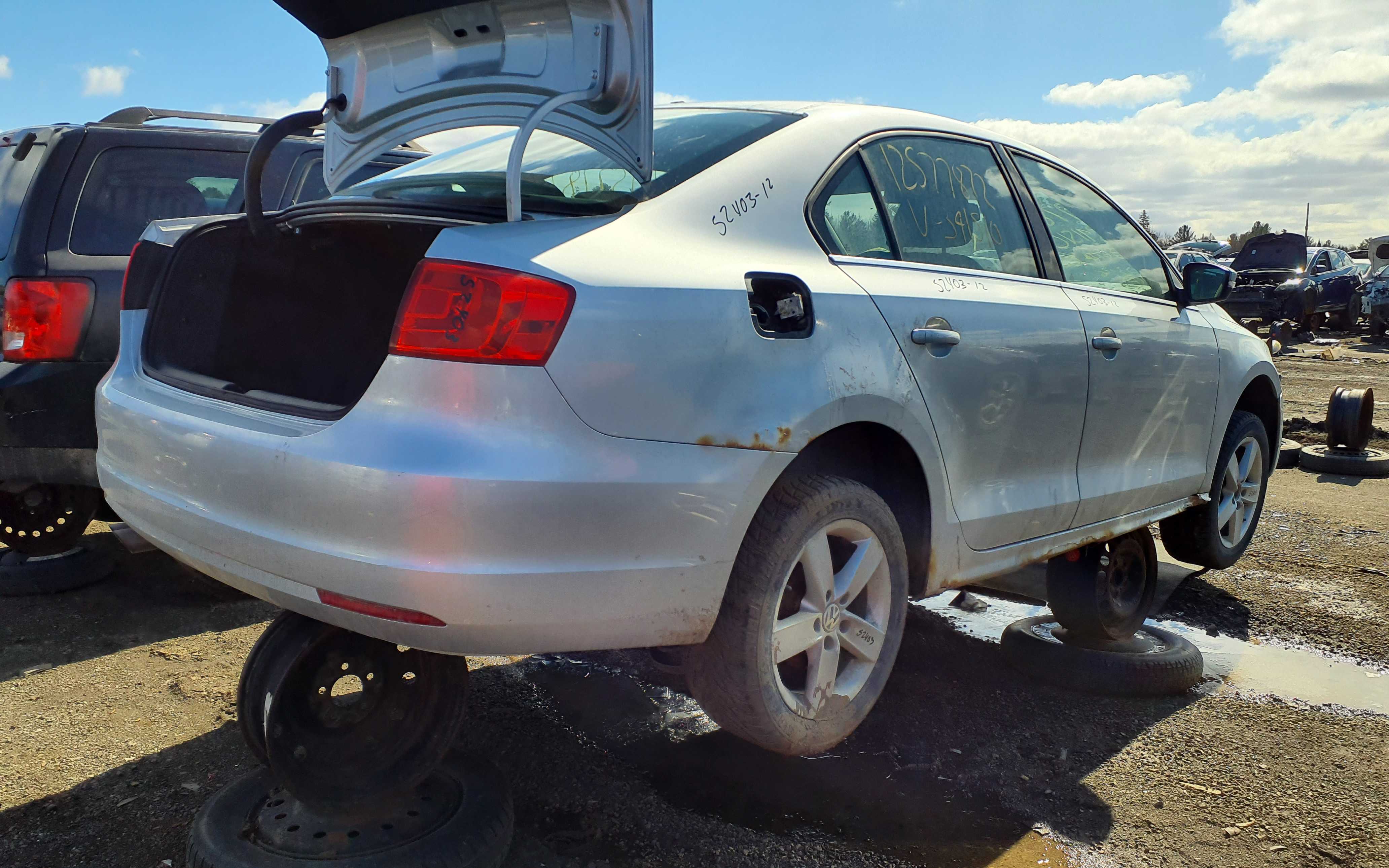 VOLKSWAGEN JETTA 2012