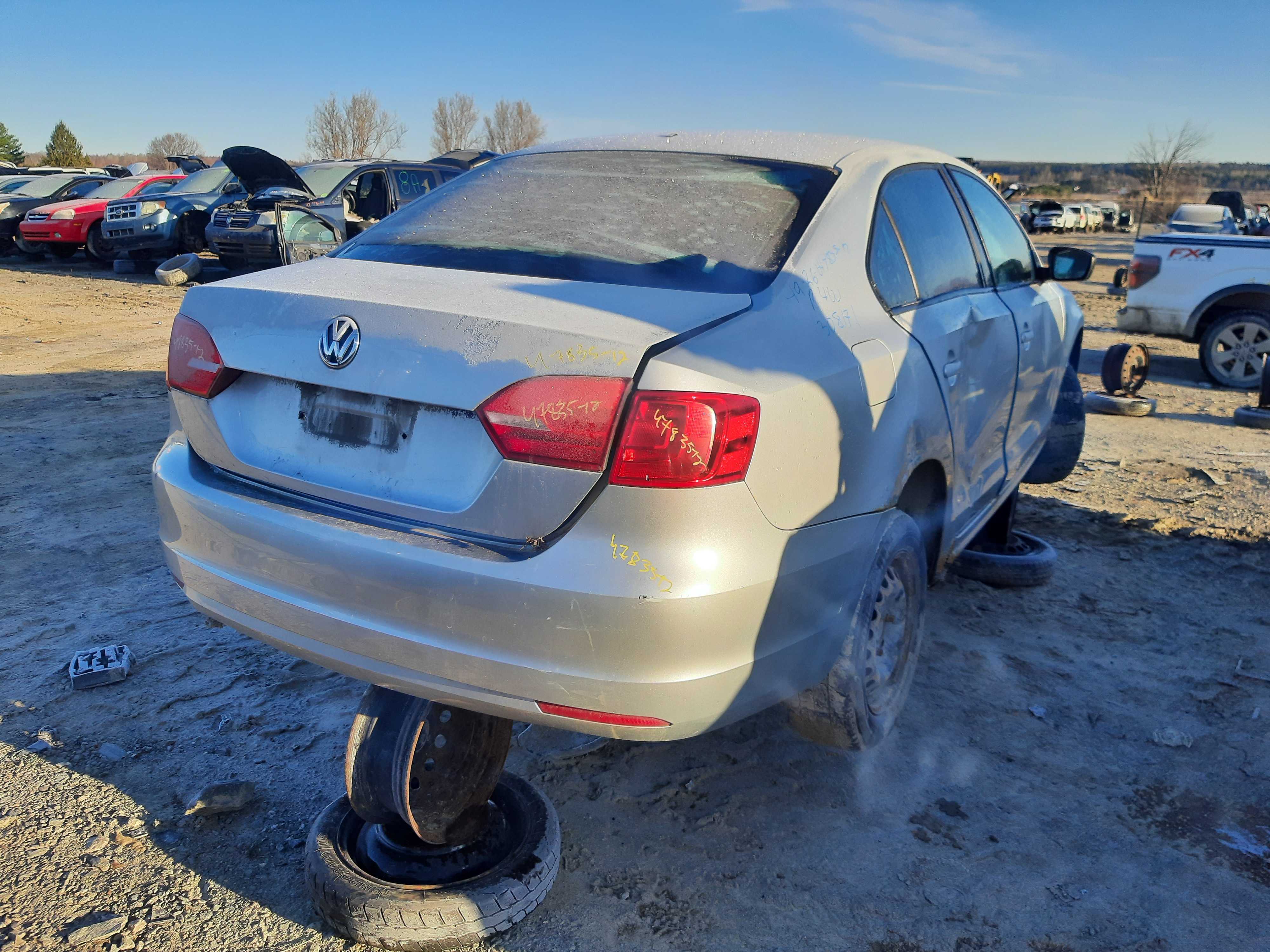 VOLKSWAGEN JETTA 2012