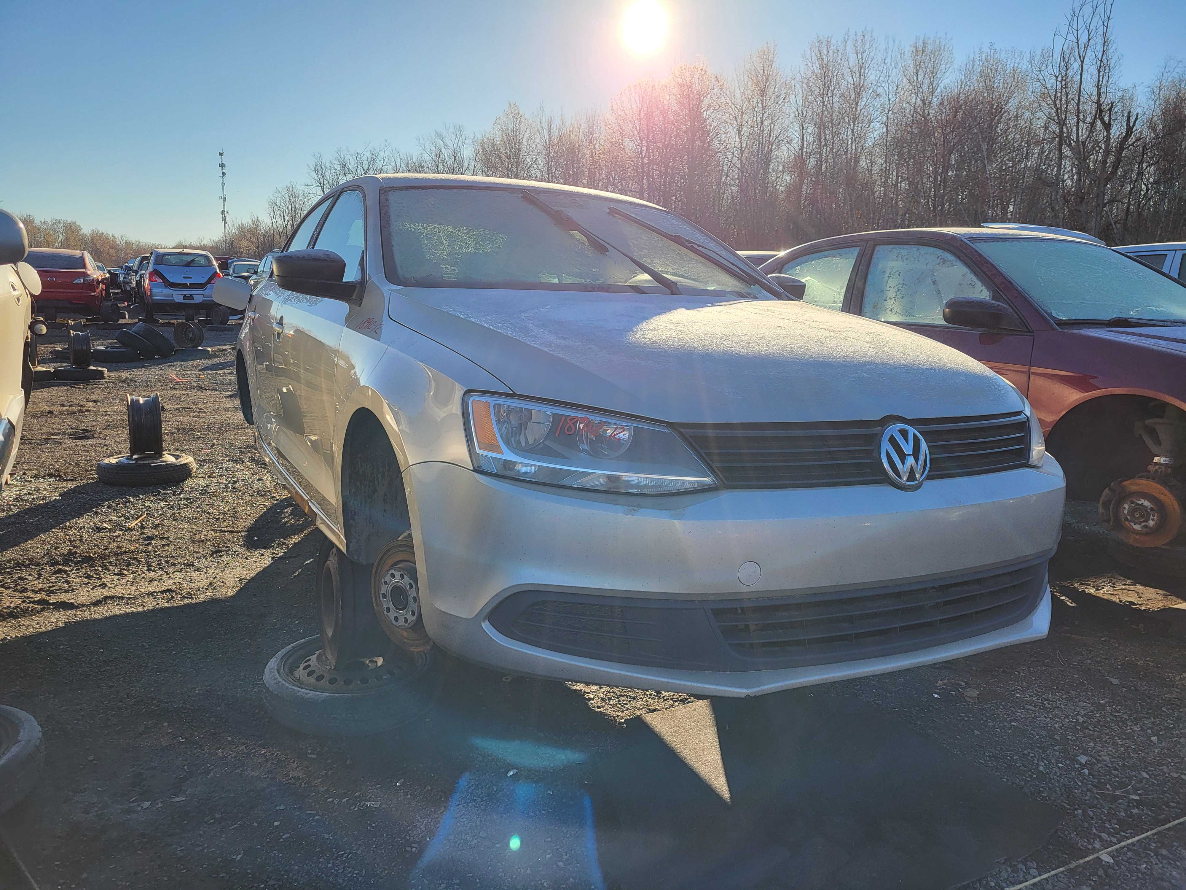 VOLKSWAGEN JETTA 2012
