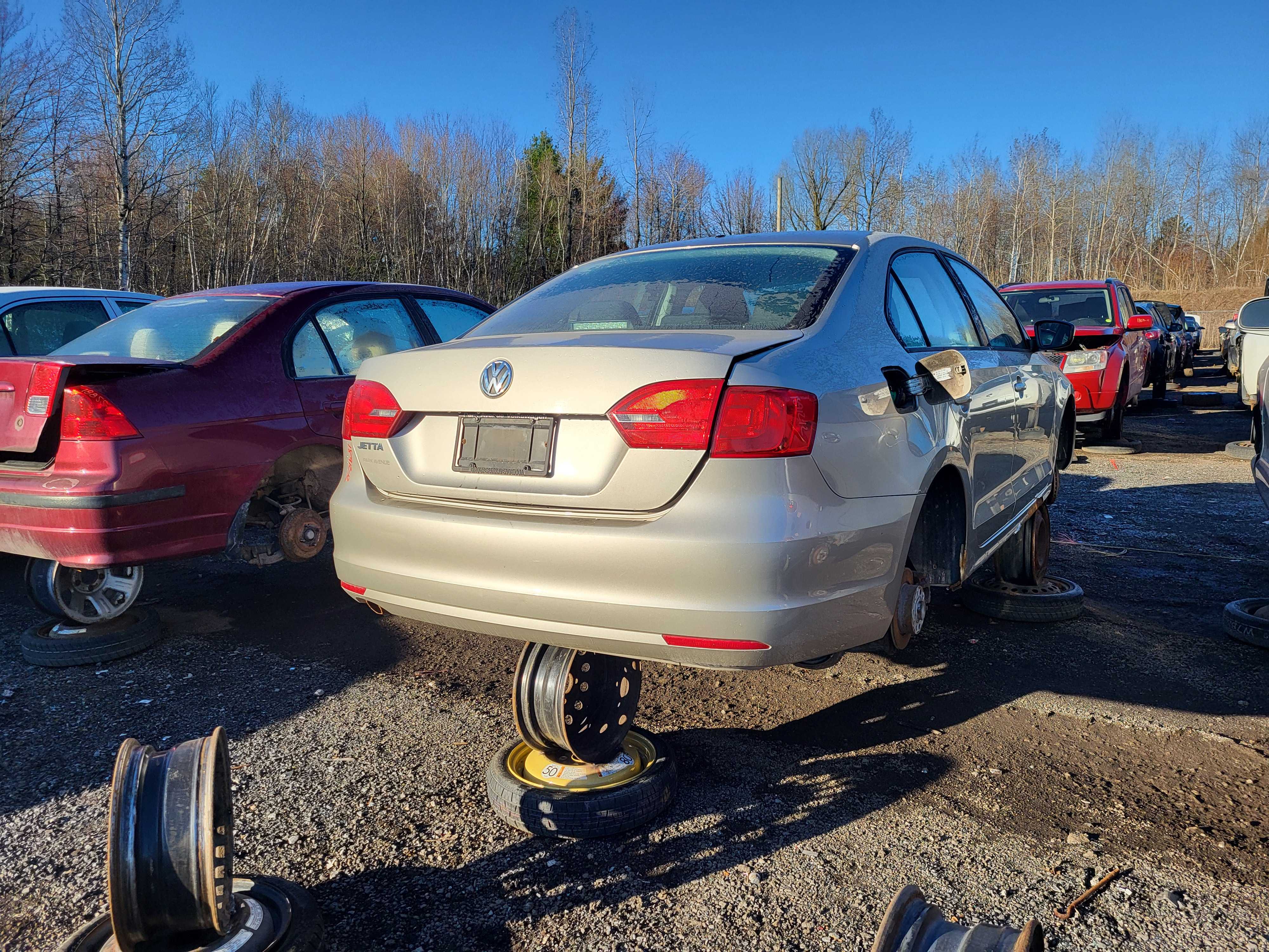 VOLKSWAGEN JETTA 2012