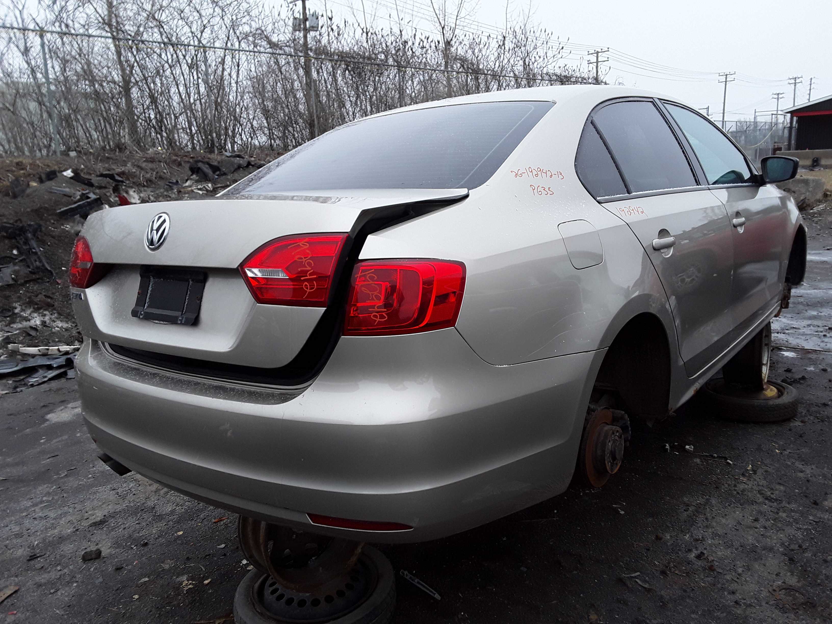 VOLKSWAGEN JETTA 2013