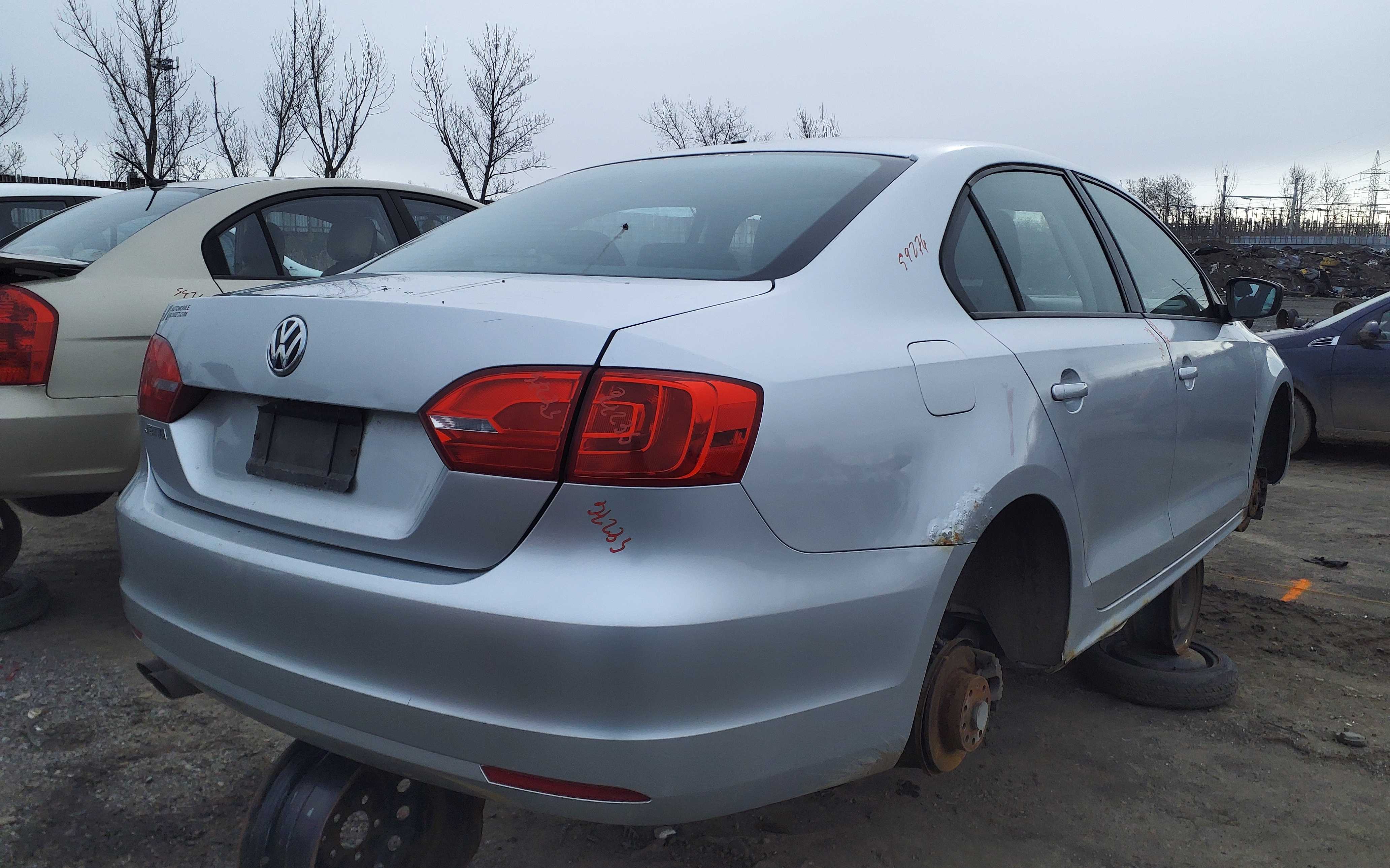 VOLKSWAGEN JETTA 2013