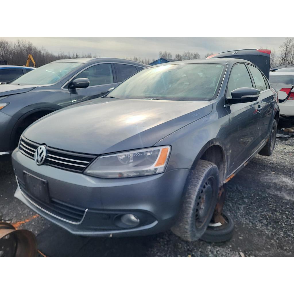 VOLKSWAGEN JETTA 2013