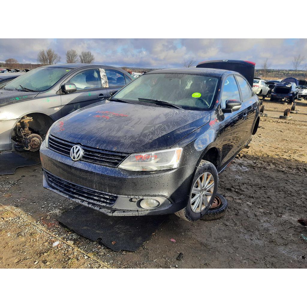 VOLKSWAGEN JETTA 2013