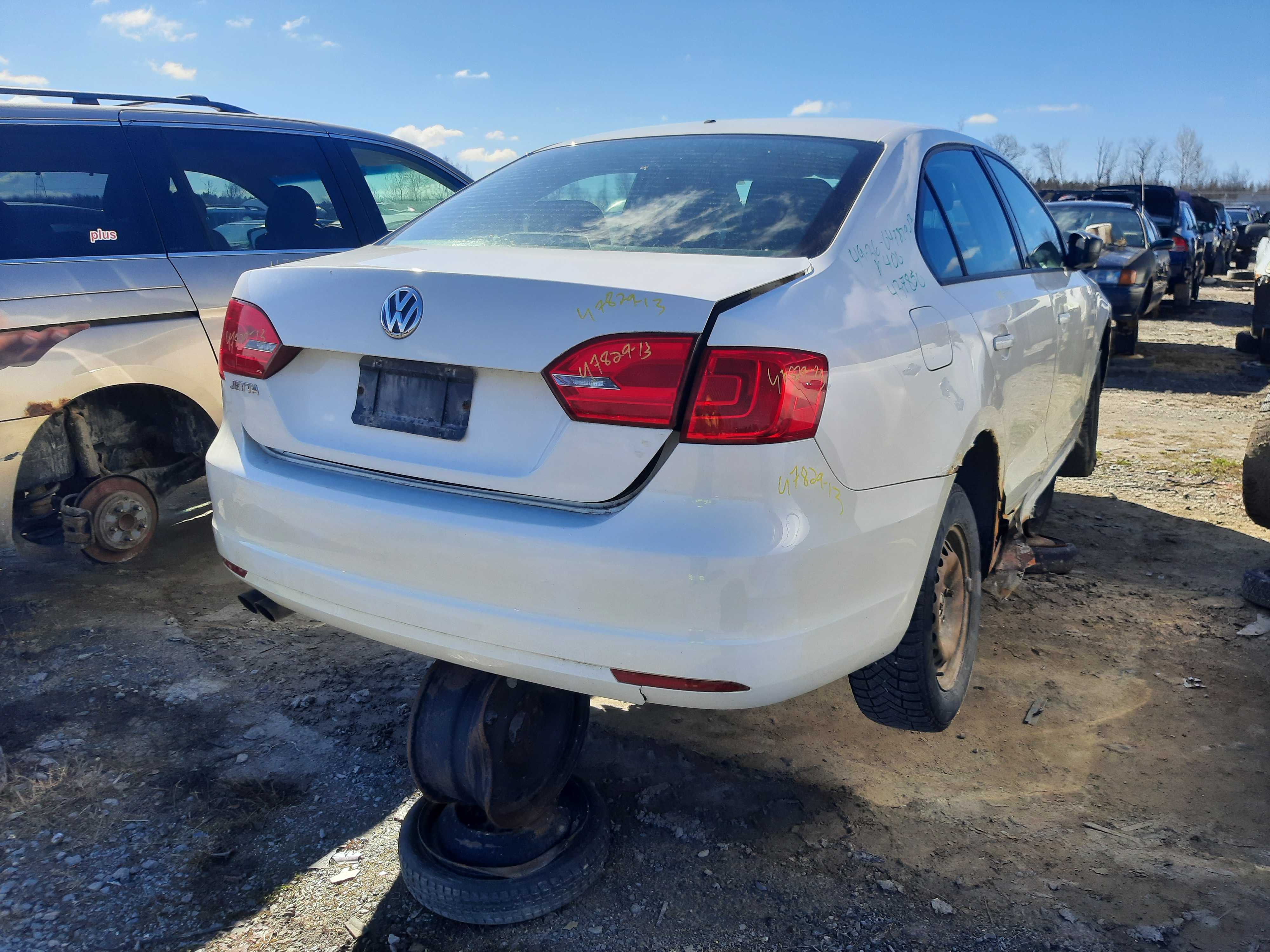 VOLKSWAGEN JETTA 2013