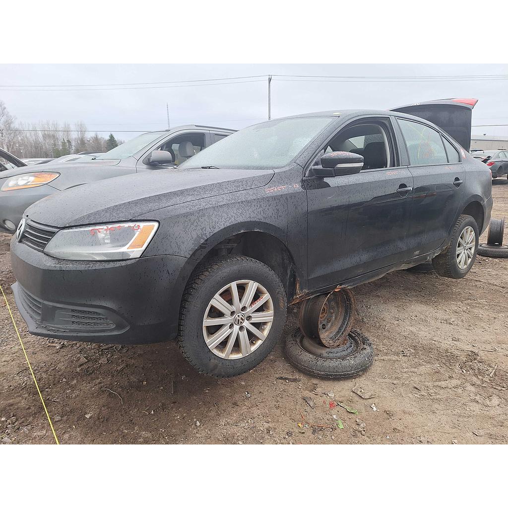 VOLKSWAGEN JETTA 2013