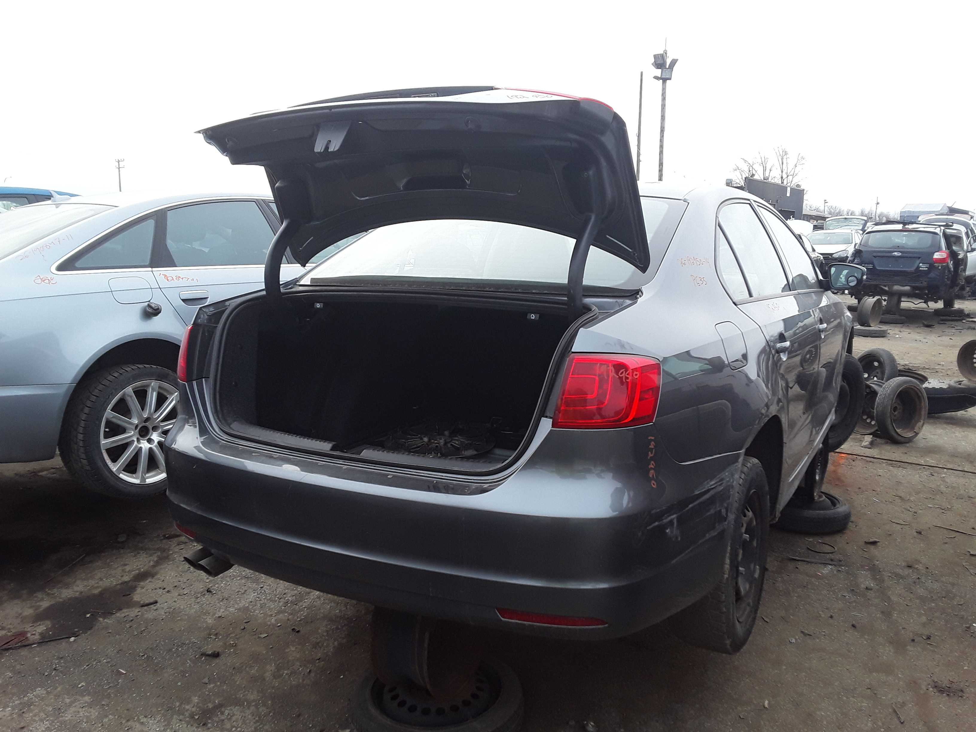 VOLKSWAGEN JETTA 2014