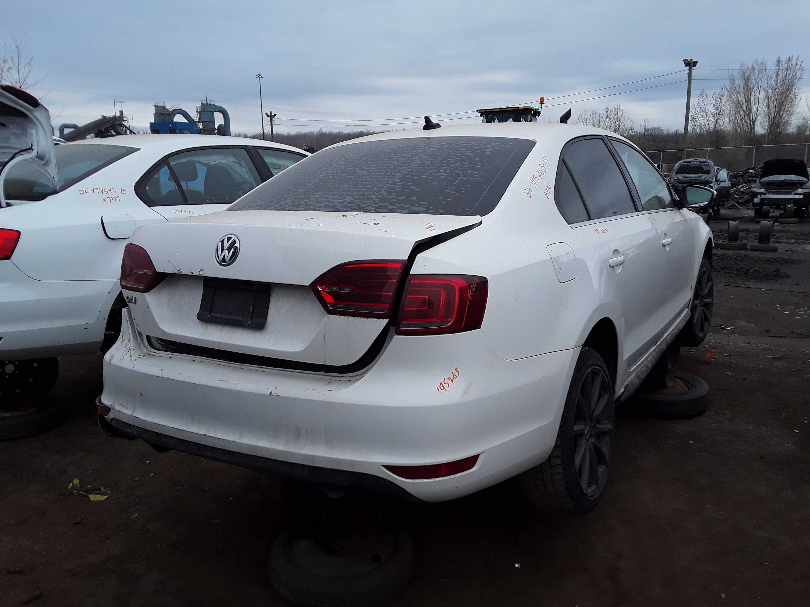 VOLKSWAGEN JETTA 2014