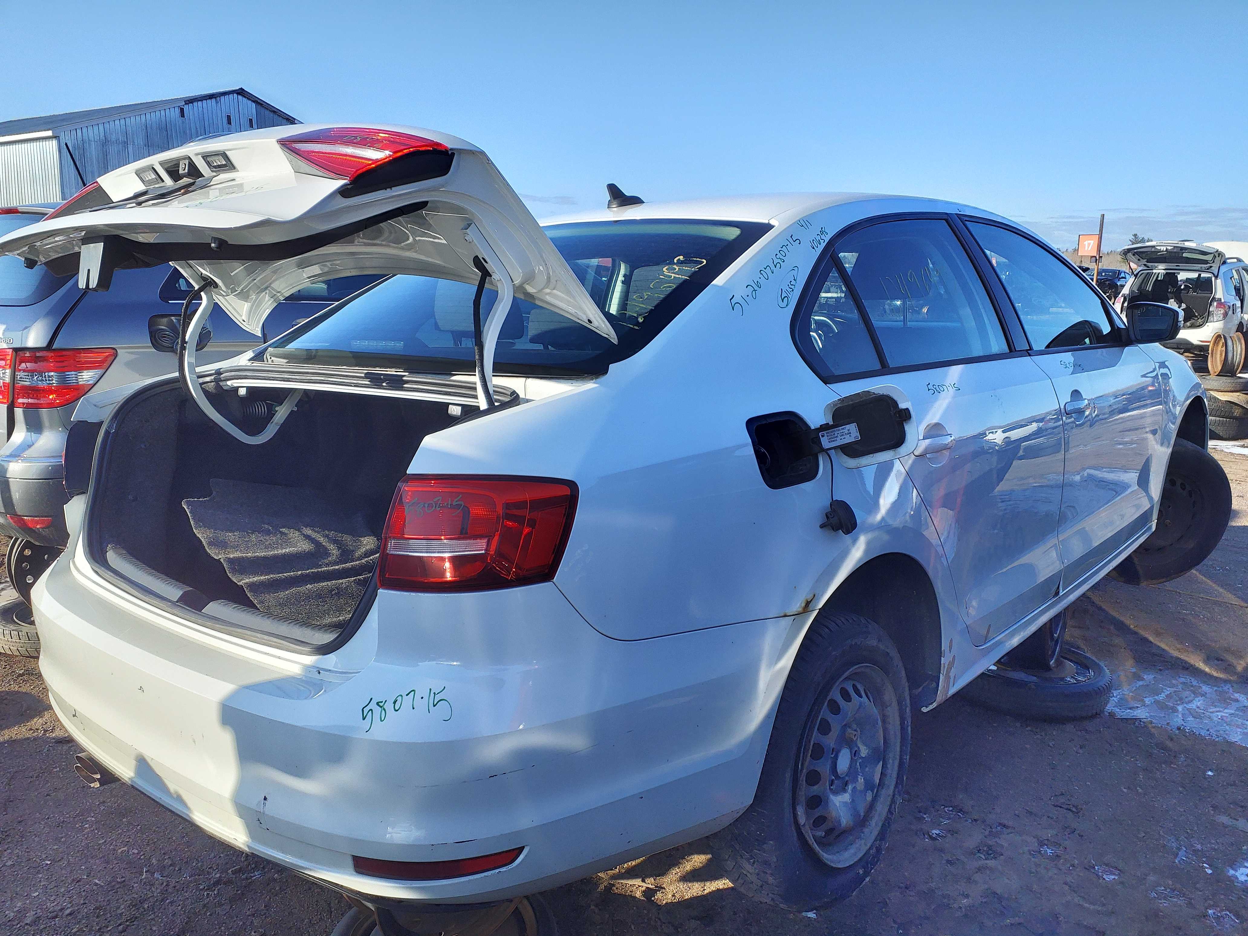 VOLKSWAGEN JETTA 2015