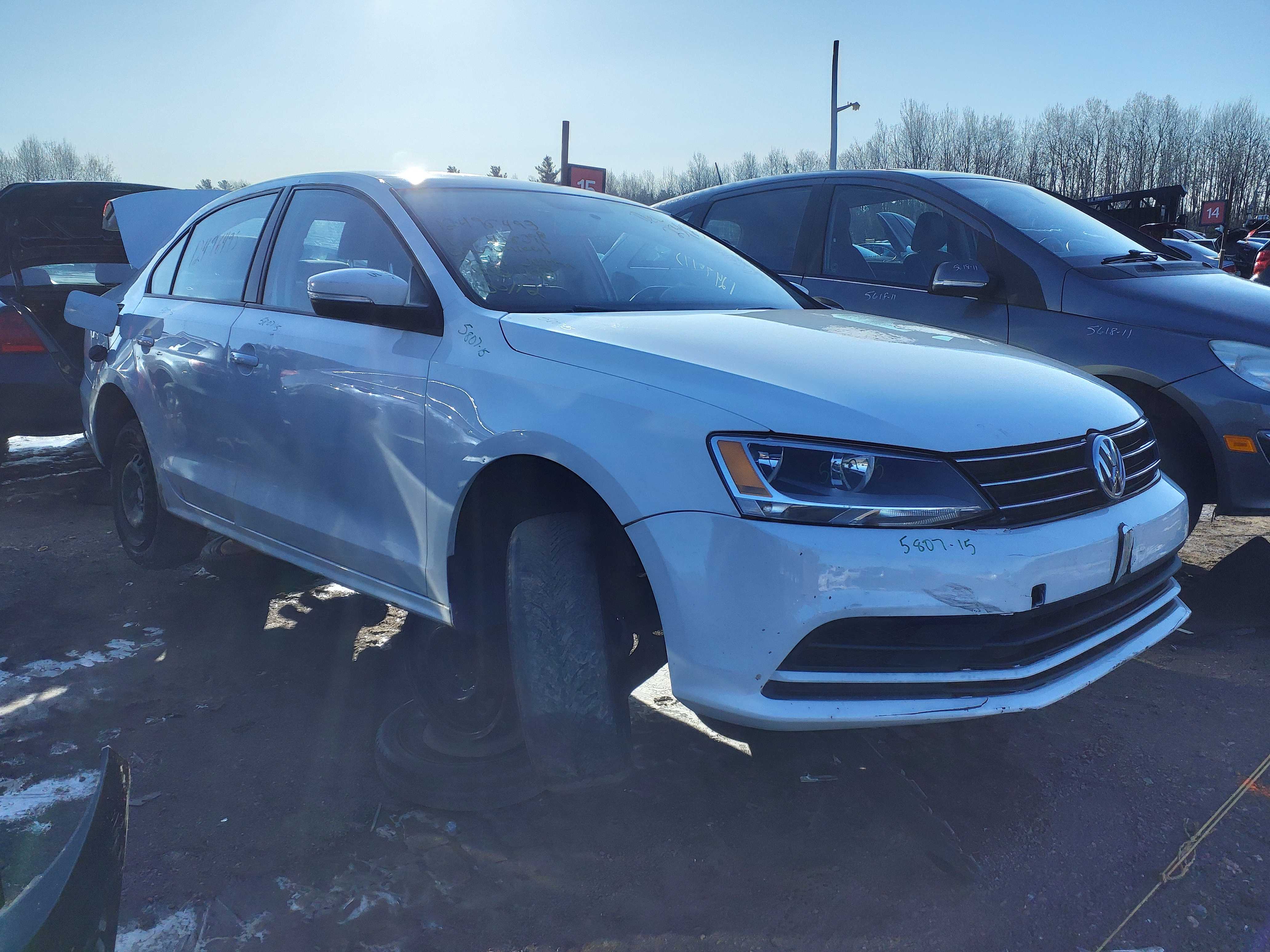 VOLKSWAGEN JETTA 2015